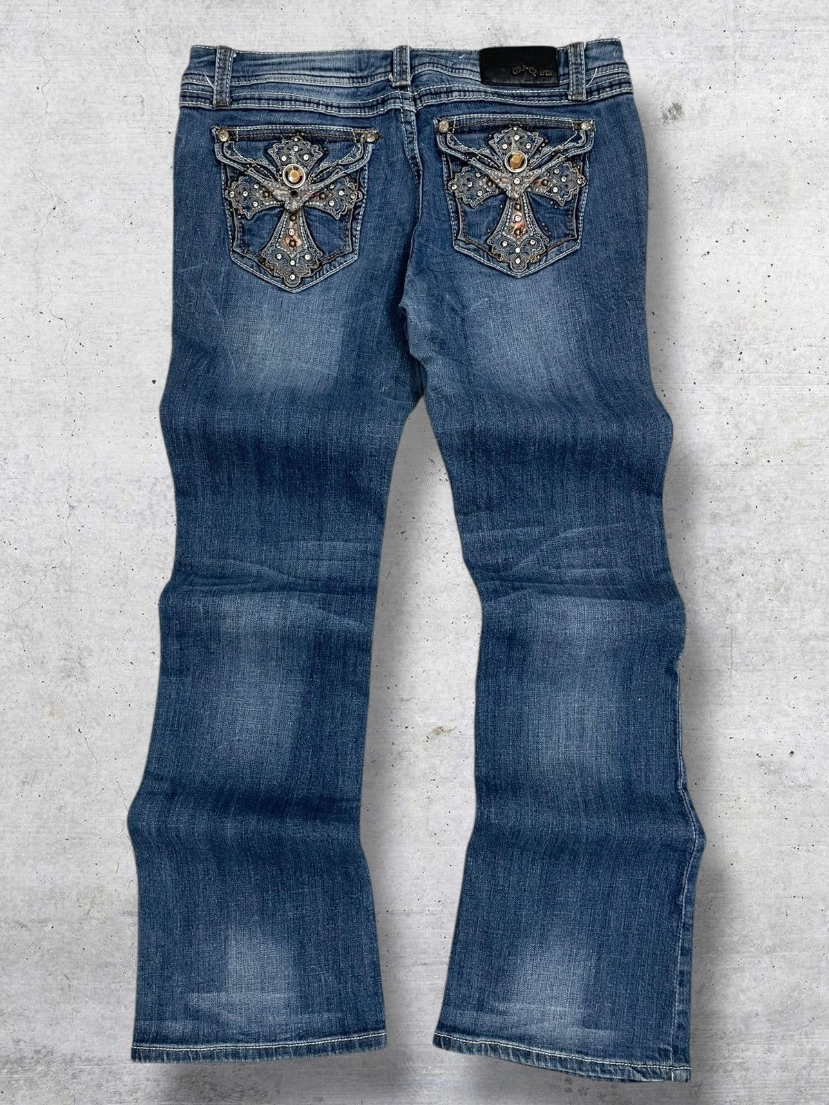 VINTAGE GRACE CRYSTAL DESIGNER 90S CROSS AFFLICTION FLARED