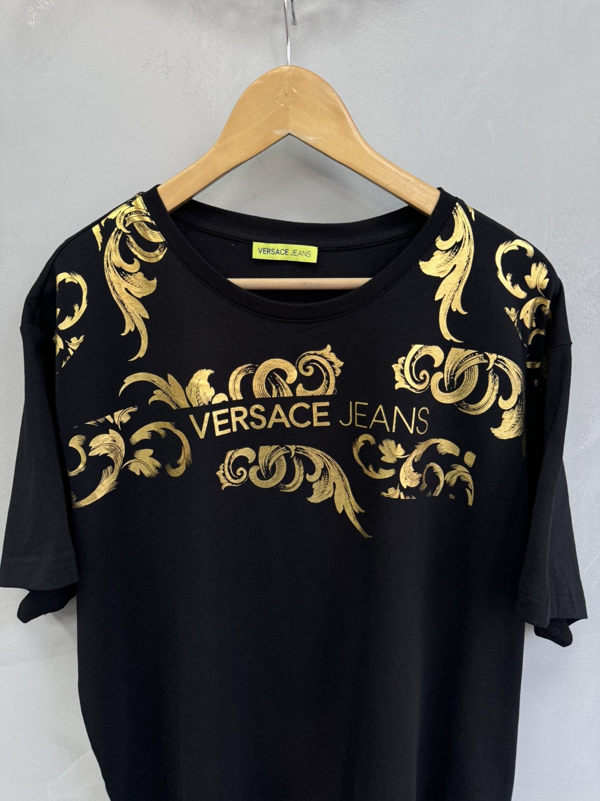 Versace Vintage Versace T Shirt Medusa Archive Size US XL / EU 56 / 4 - 5 Thumbnail