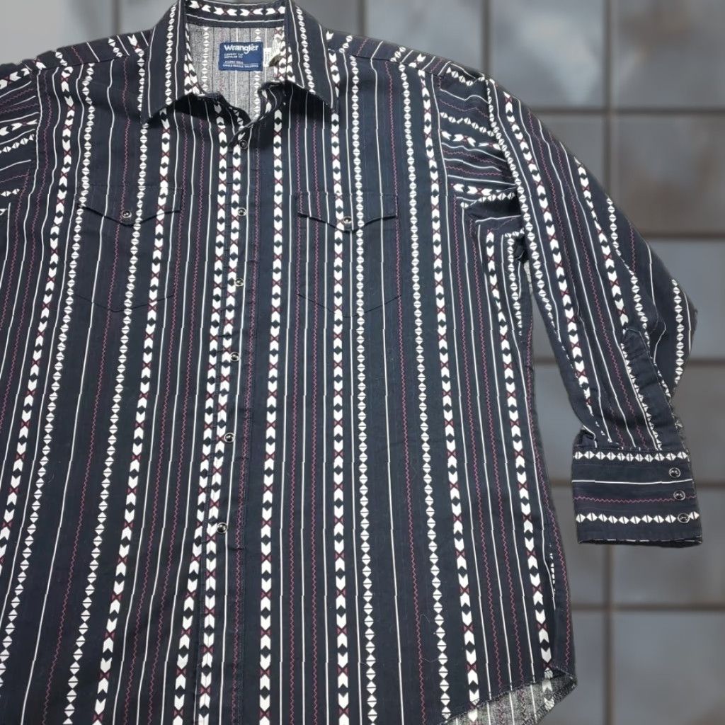 Wrangler VTG Wrangler Cowboy Cut X-Long Tails Aztec Print Long Sleeve Shirt Mens 17.5x34 Multicolor Geometric Button-Up Cotton Cotton Blend 80s 90s USA Mens Size US XXL / EU 58 / 5 - 1 Thumbnail