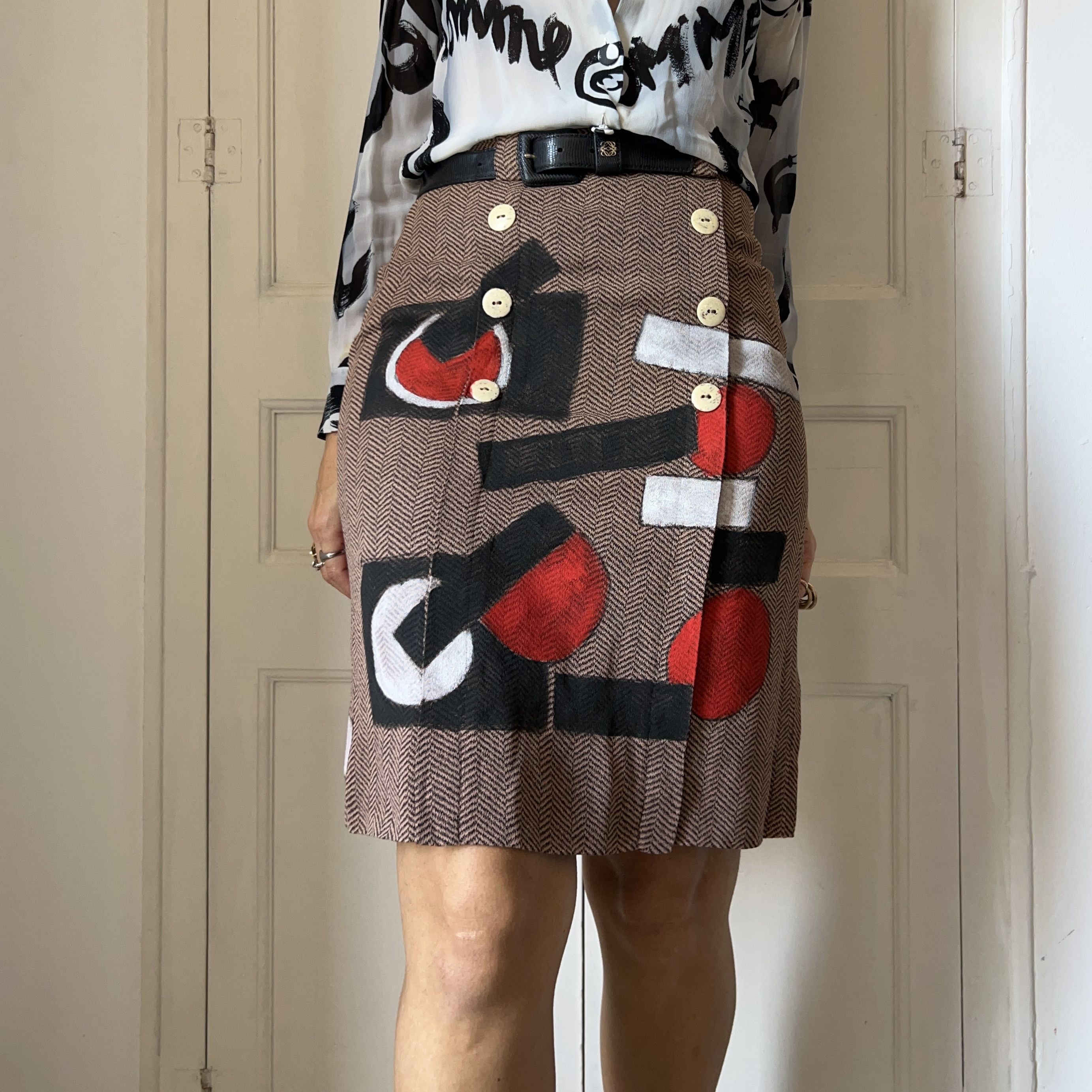 Custommade Hand Painted Abstract Skirt: Herringbone Geometric Size 28" / US 6 / IT 42 - 1 Thumbnail