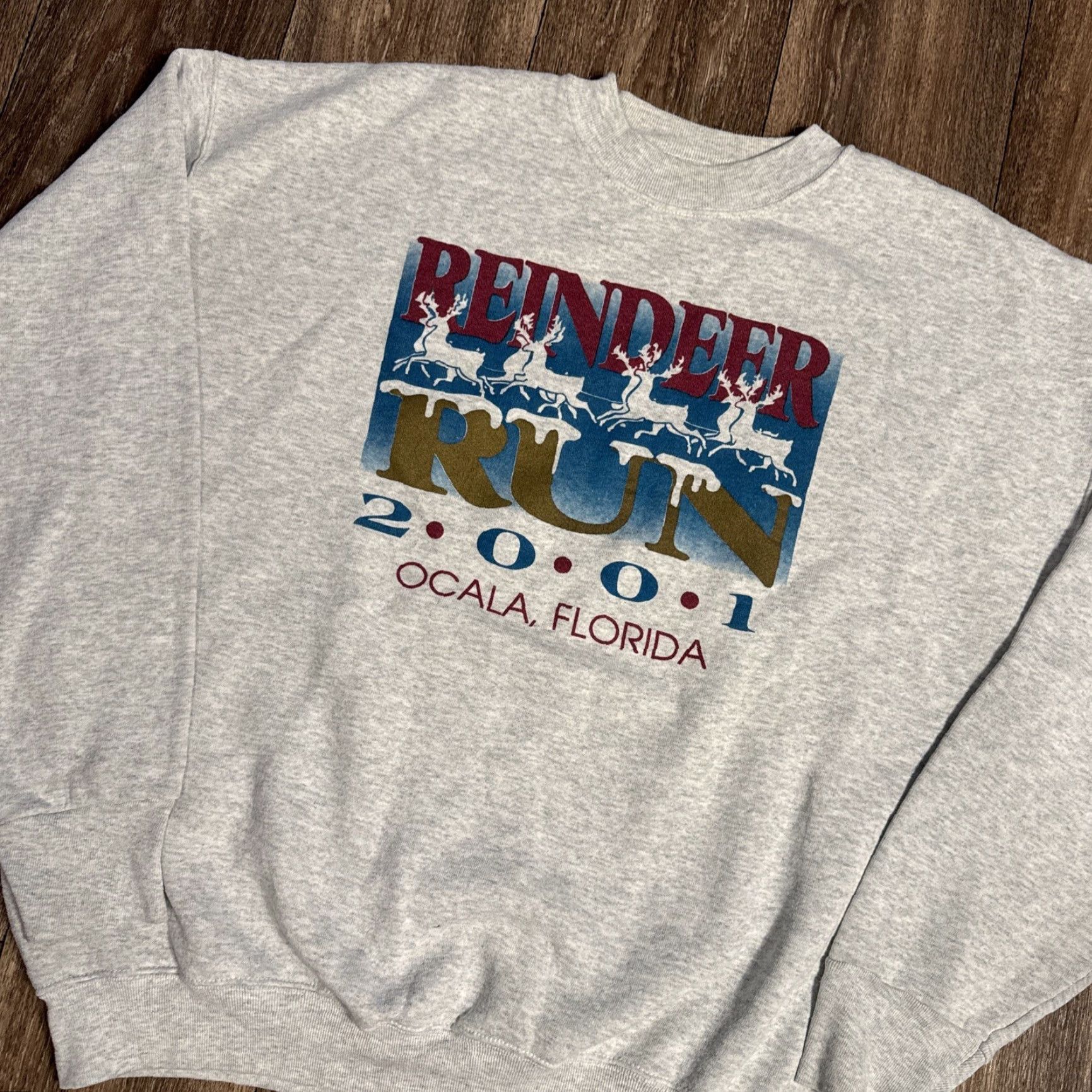 Fruit Of The Loom VINTAGE Reindeer Run Ocala Florida Christmas 5k Crewneck Sweatshirt XL Gray Mens/Womens (Unisex Adults) Pullover Fruit of the Loom Size US XL / EU 56 / 4 - 4 Thumbnail