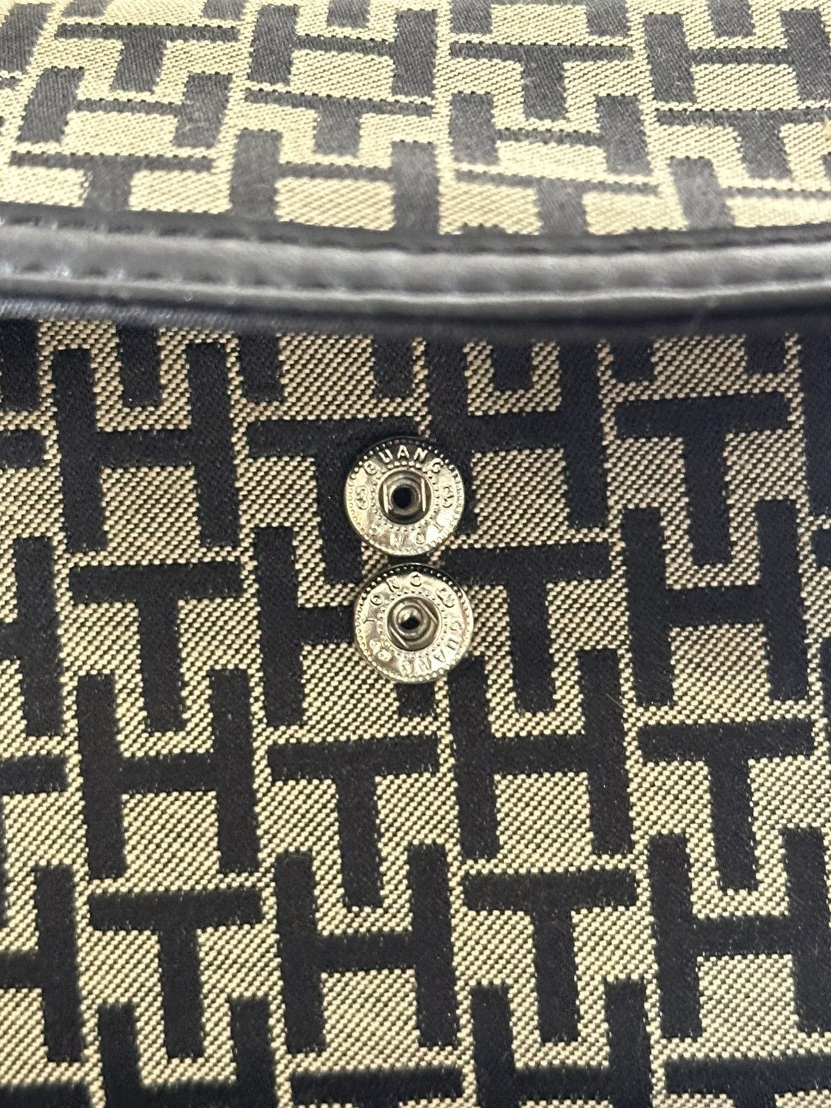 Tommy Hilfiger Tommy Hilfiger monogram canvas wallet. Size ONE SIZE - 19 Thumbnail