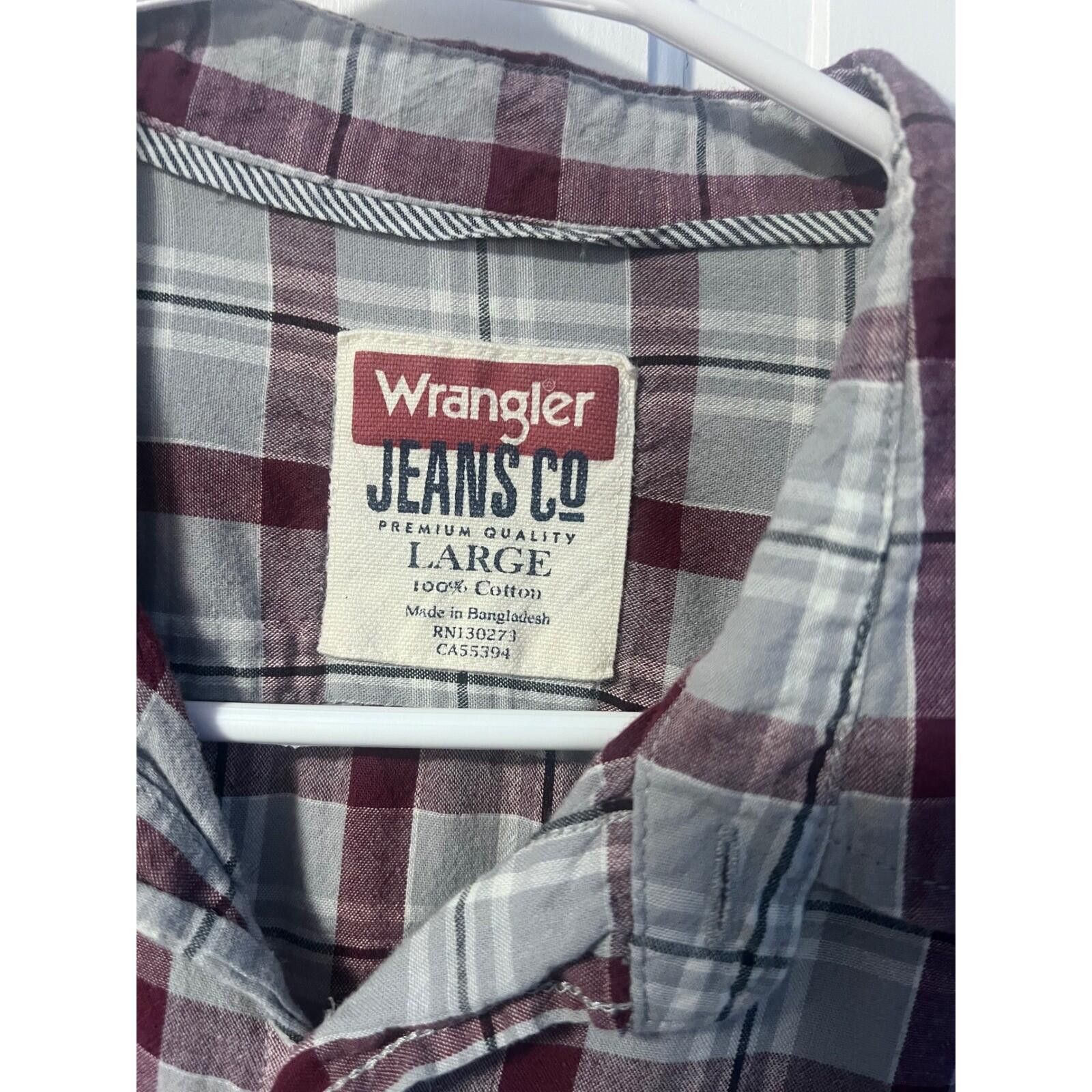 Wrangler Wrangler Button Down Shirt Mens Large Grey Burgundy Plaid Size US L / EU 52-54 / 3 - 4 Thumbnail