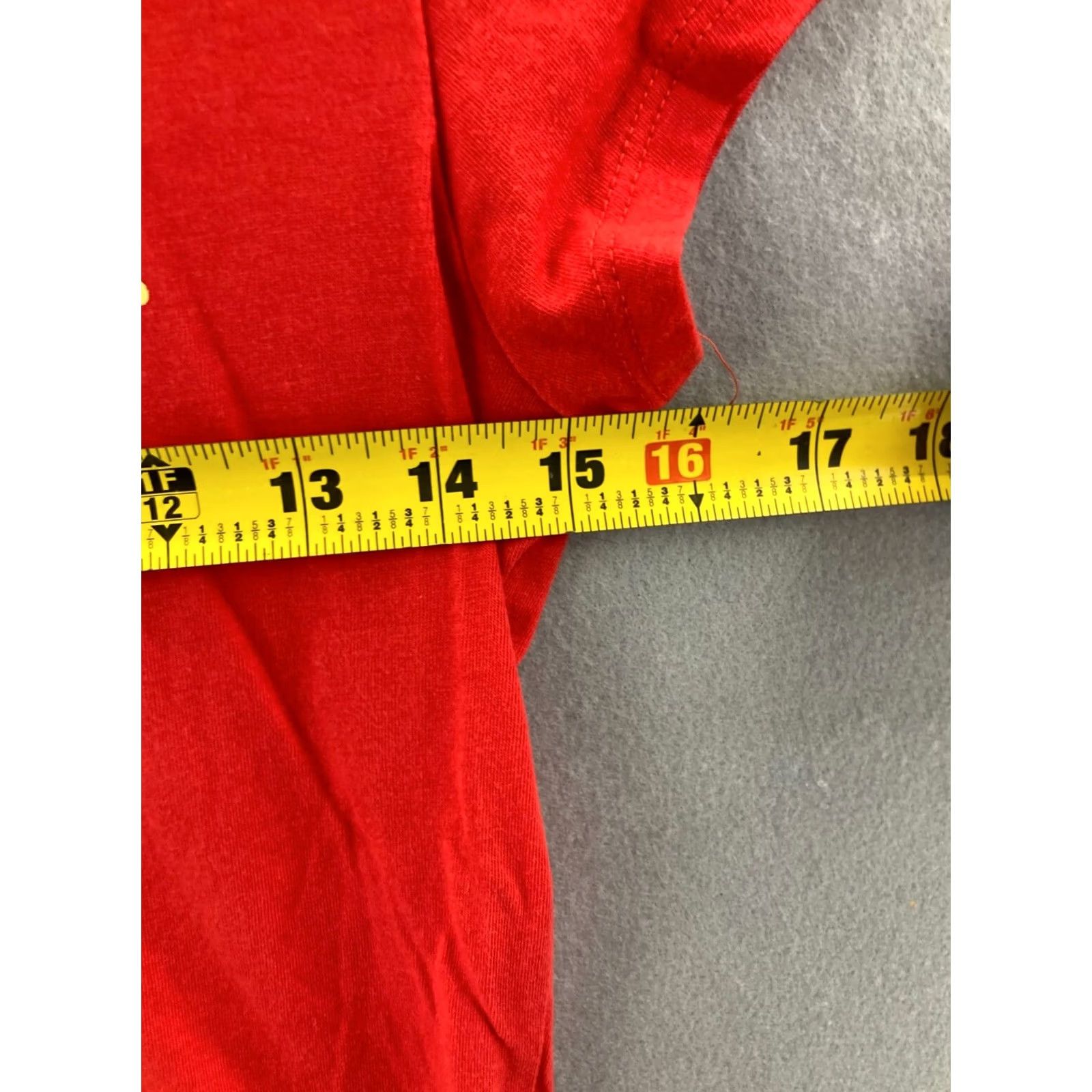 Disney Disney Mickey Mouse T-Shirt Womens XL Poly/cotton Red Logo Disney Shirt Womens XL Red Mickey Mouse T-Shirt Classic Disney Theme 90s (adjusted) Size XL / US 12-14 / IT 48-50 - 3 Thumbnail