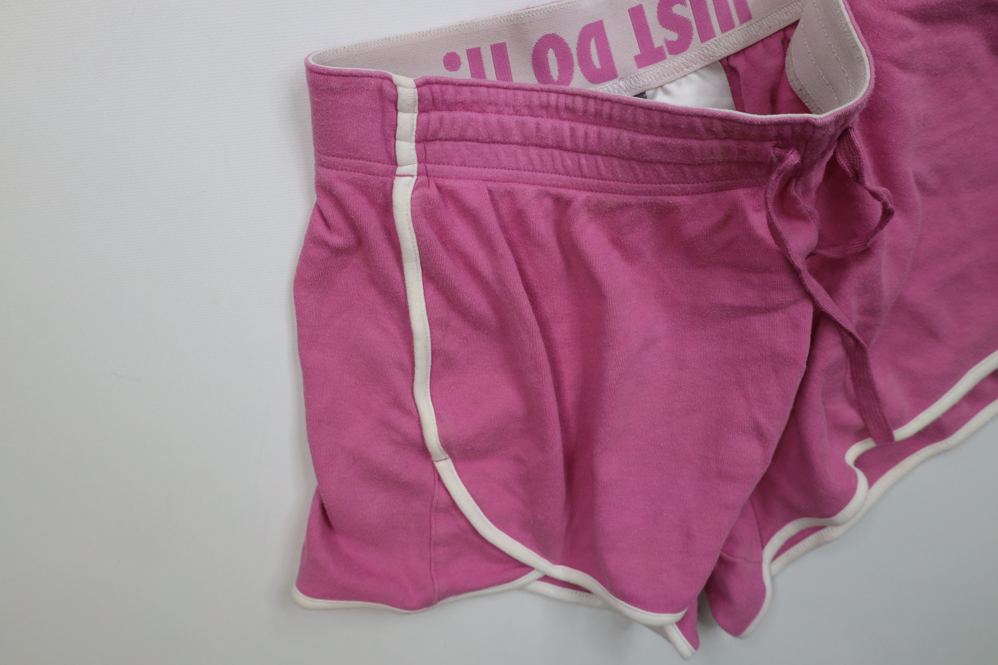 Nike Vintage Y2K Nike Scott Mini Swoosh Babydoll Shorts Pink Size 28" / US 6 / IT 42 - 6 Thumbnail