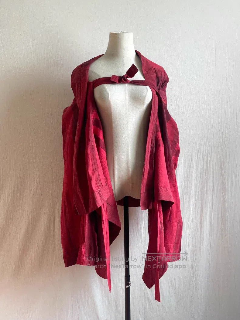 Issey Miyake Issey Miyake Red Coat Size M / US 6-8 / IT 42-44 - 1 Thumbnail