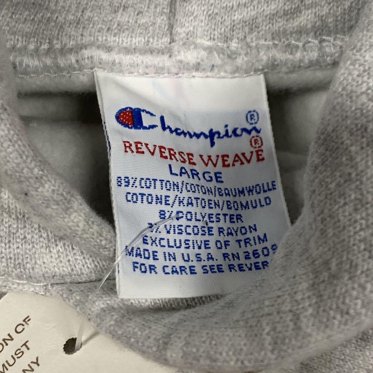 Champion deadstock champion reverse weave hoodie script Large NEW Size US L / EU 52-54 / 3 - 4 Thumbnail
