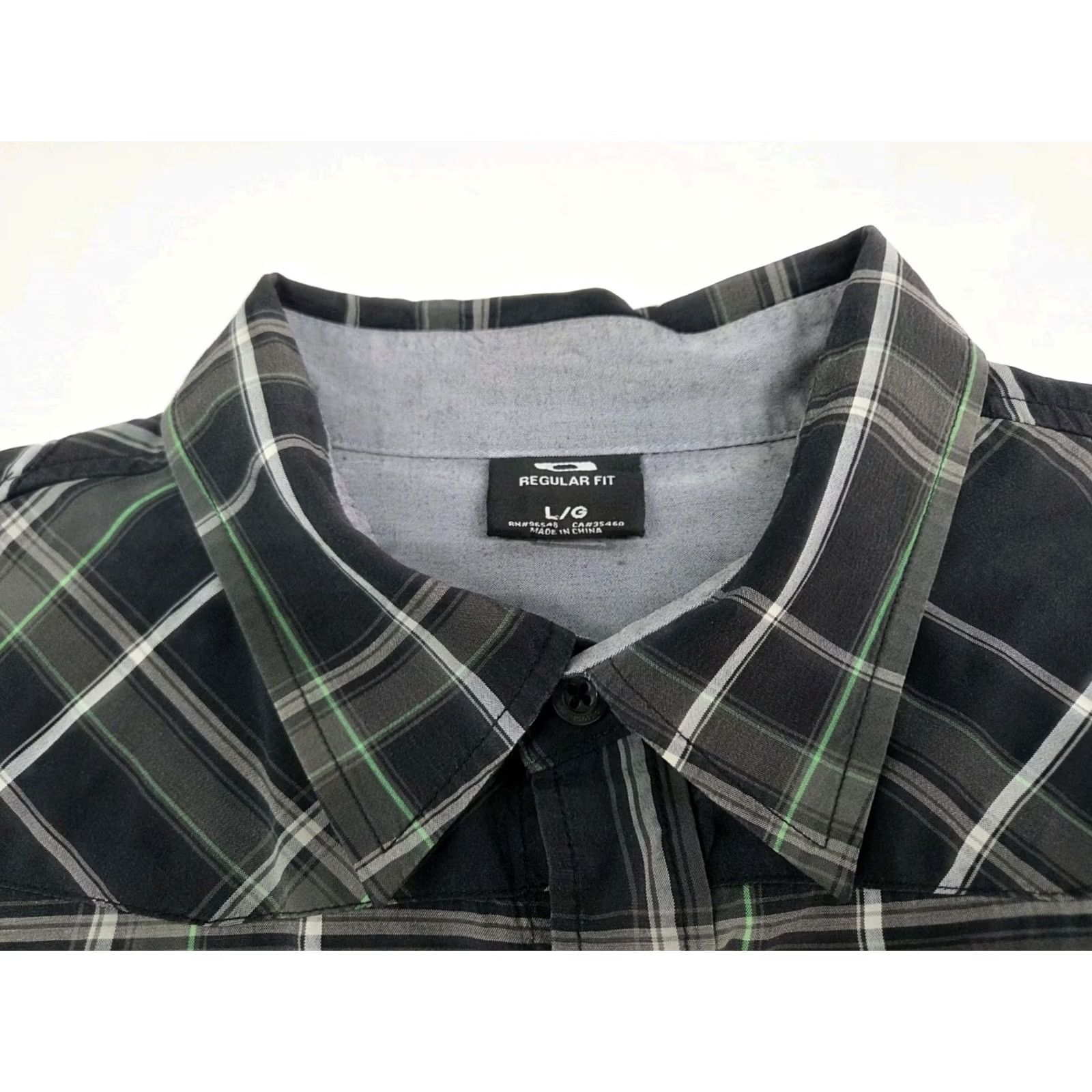 Oakley Oakley Mens Long Sleeve Snap Roll Tab Plaid Shirt L Multicolor Button-Up Pocketed Autumn Plaid Metal Theme Mens Regular Size L Size US L / EU 52-54 / 3 - 3 Thumbnail