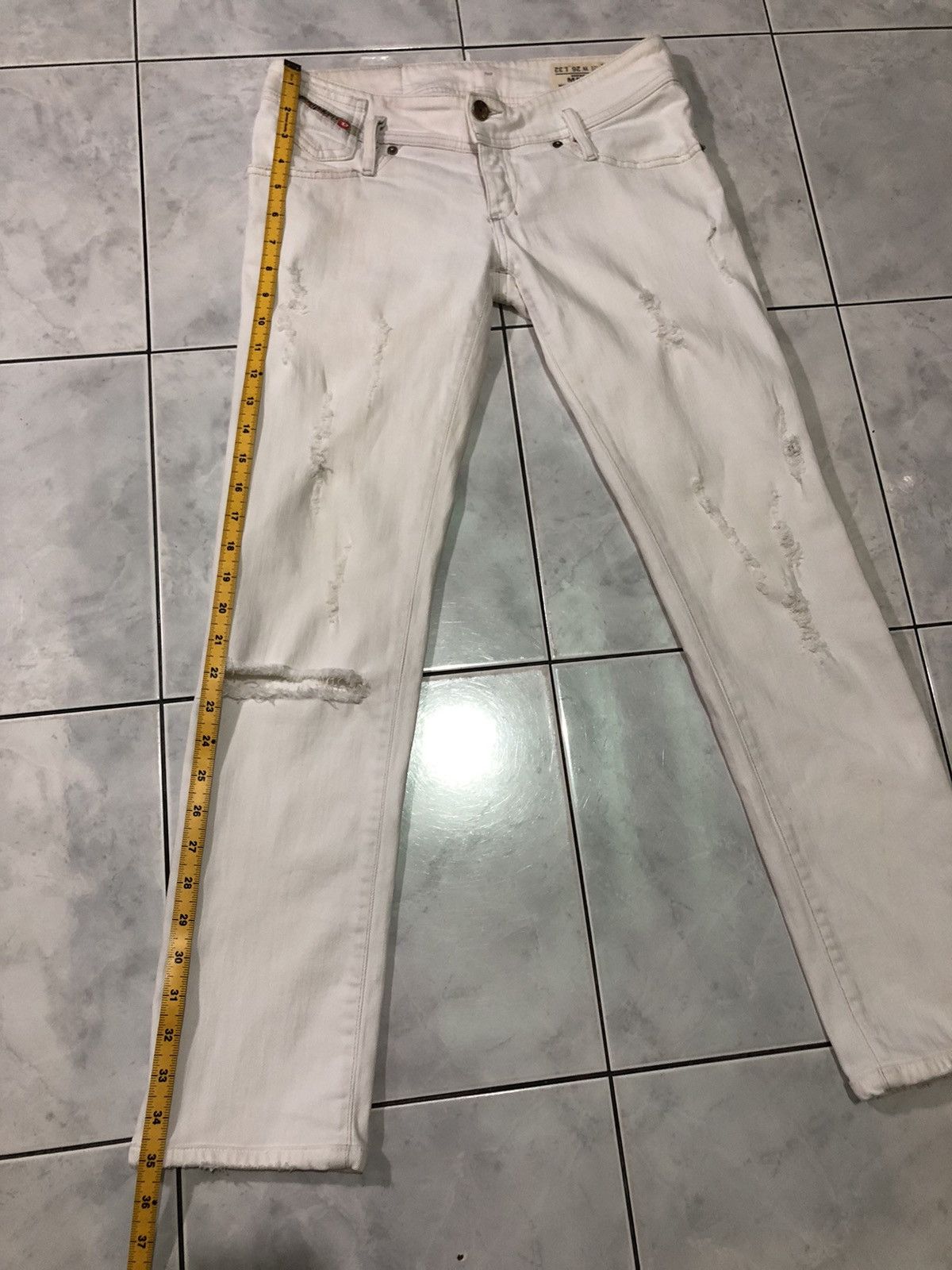 Diesel Diesel Made In Italy Distressed Denim Strech Skinny Jeans Size 26" / US 2 / IT 38 - 25 Thumbnail