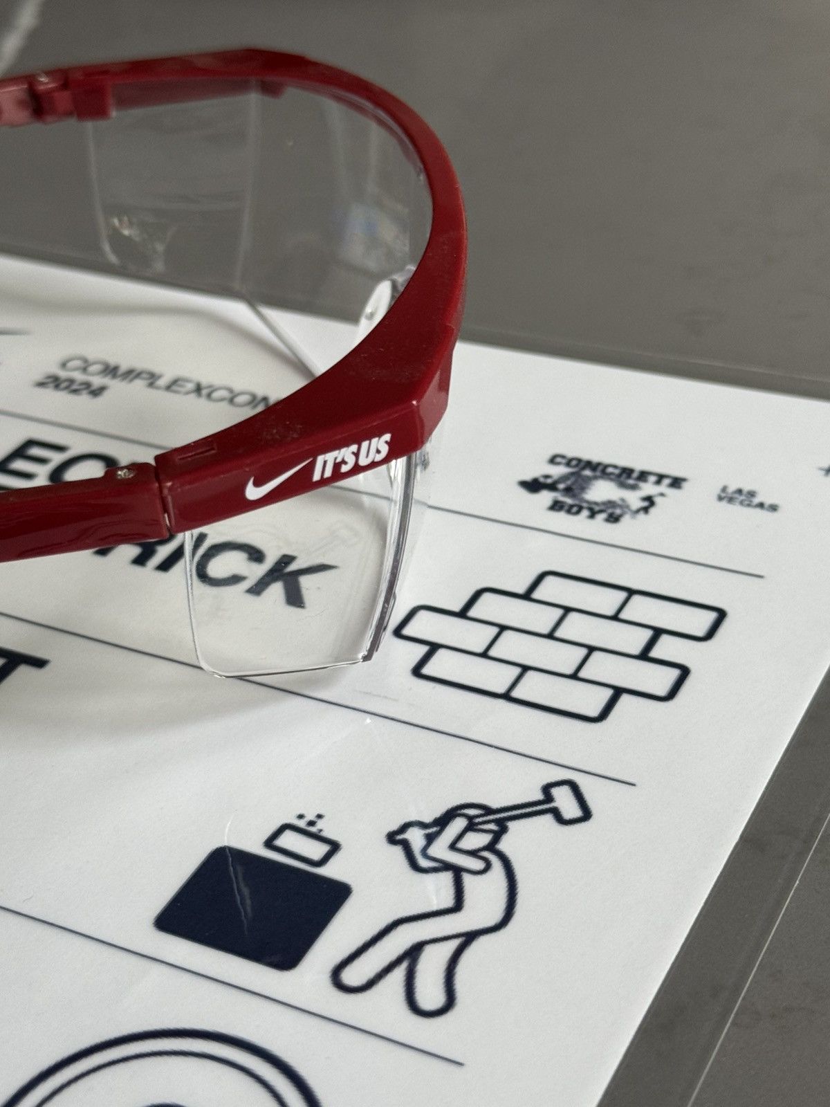 Lil Yachty × Nike Concrete Boys Nike Complexcon Construction Glasses Size ONE SIZE - 3 Thumbnail