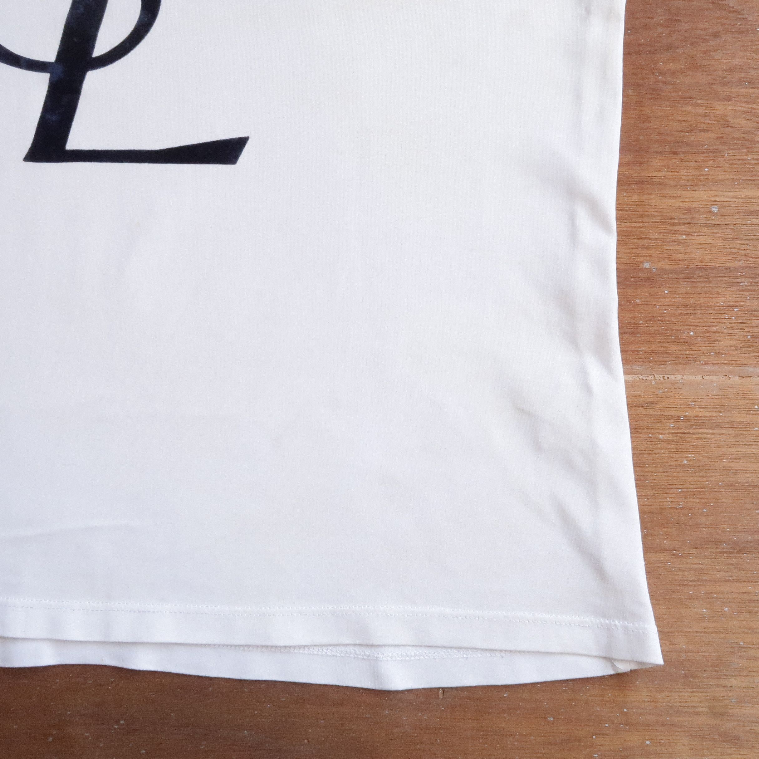 Yves Saint Laurent Yves Saint Laurent T-Shirt Big Logo Size US M / EU 48-50 / 2 - 8 Thumbnail