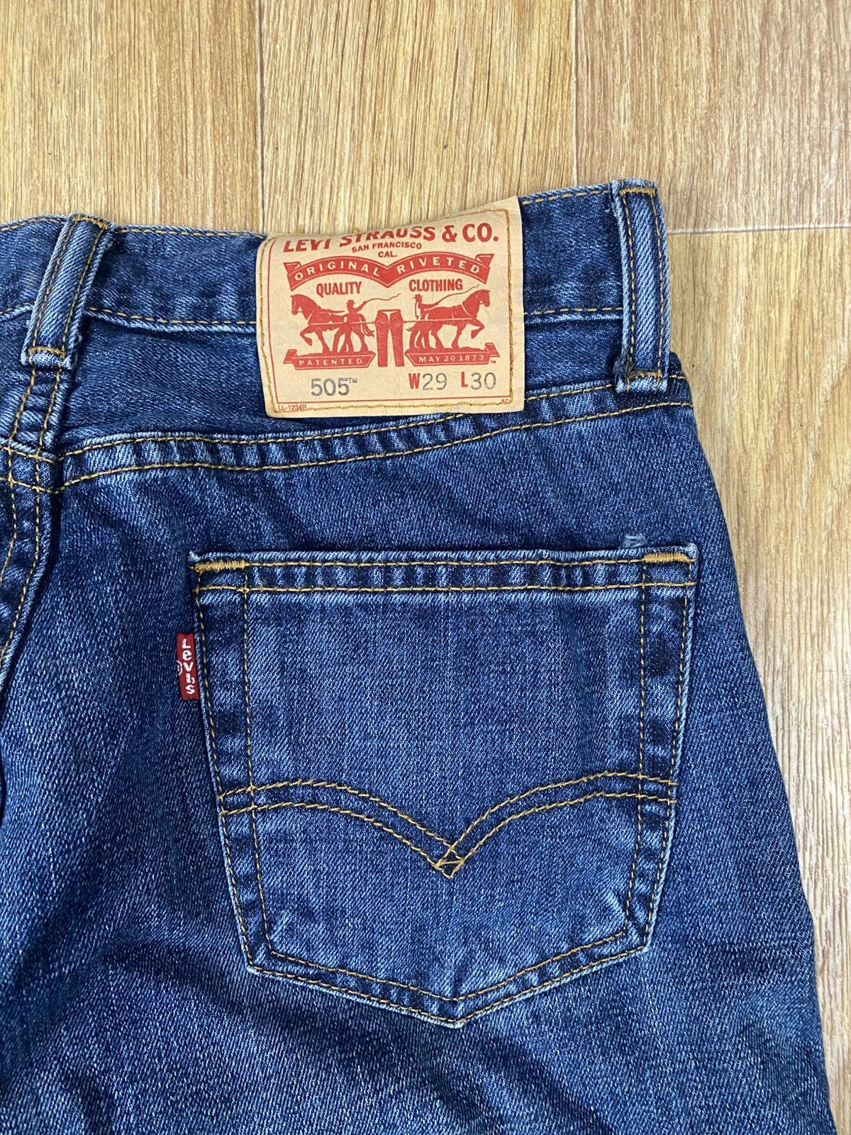 Levi's × Vintage Levi’s 505 Classic Denim Jeans Y2K Size US 29 - 3 Thumbnail