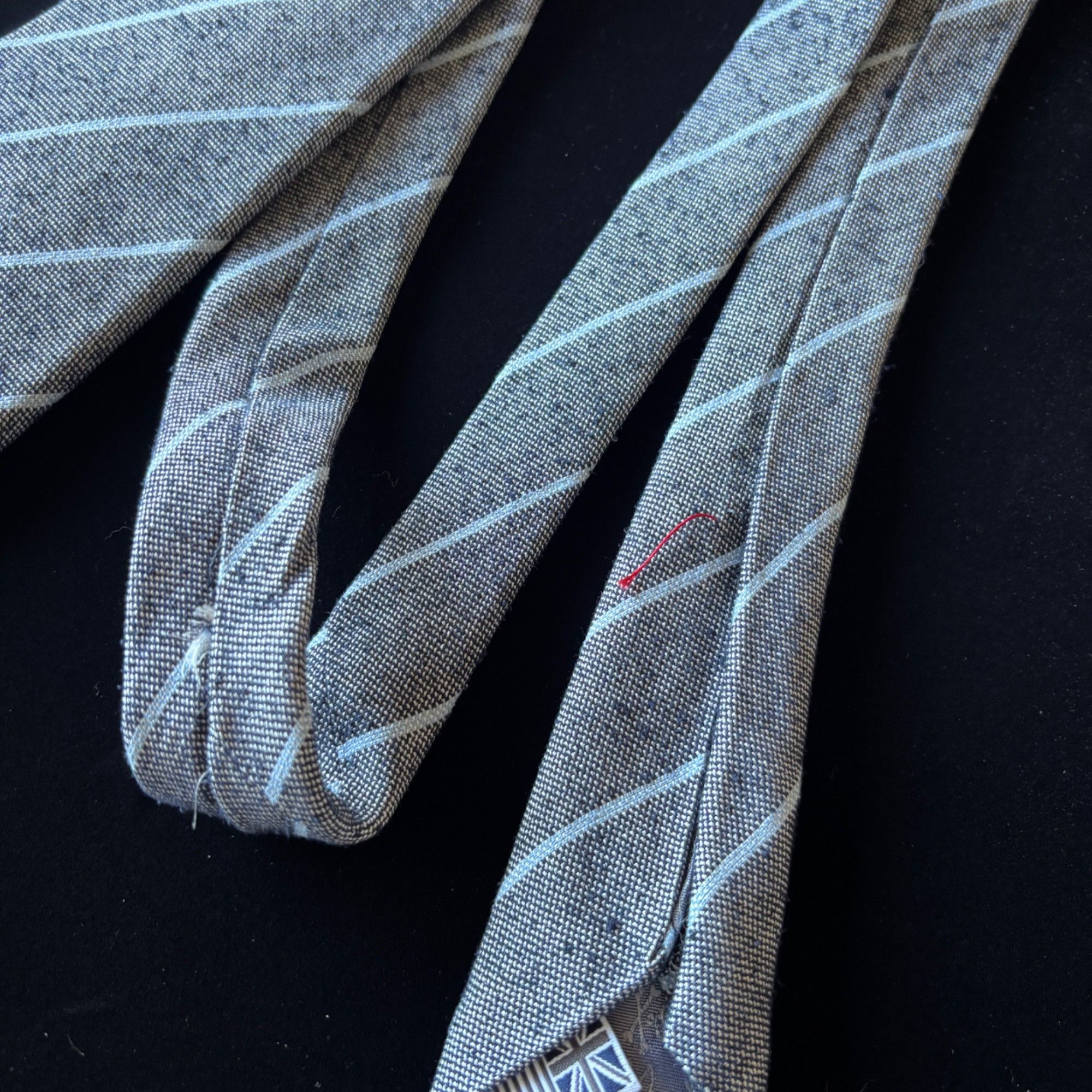 Psycho Bunny Psycho Bunny Tie Gray Pinstripe Silk Made in USA Skull Cross Size ONE SIZE - 4 Thumbnail