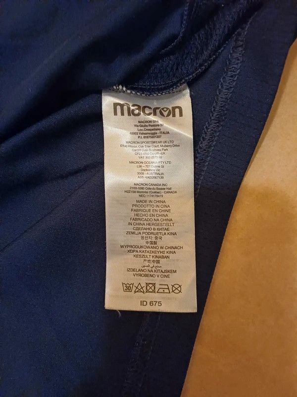 Macron Macron Crvena Zvezda 2021-22 away shirt Size US L / EU 52-54 / 3 - 11 Thumbnail