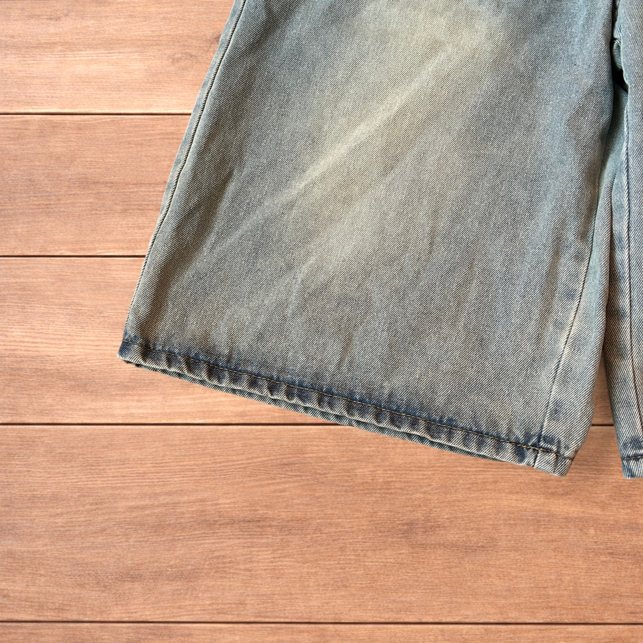 Japanese Brand Baggy wide leg denim shorts jorts with fade in light blue. Size US 34 / EU 50 - 5 Thumbnail