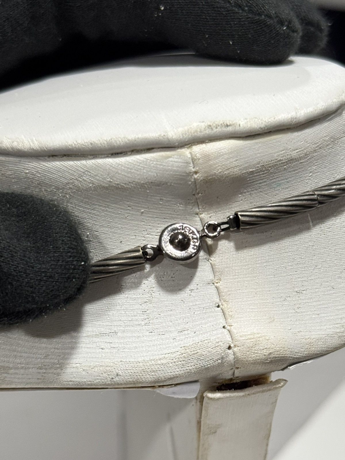 Jewelry This is a 18KGP necklace with a teardrop-shaped larvikite Size ONE SIZE - 8 Thumbnail