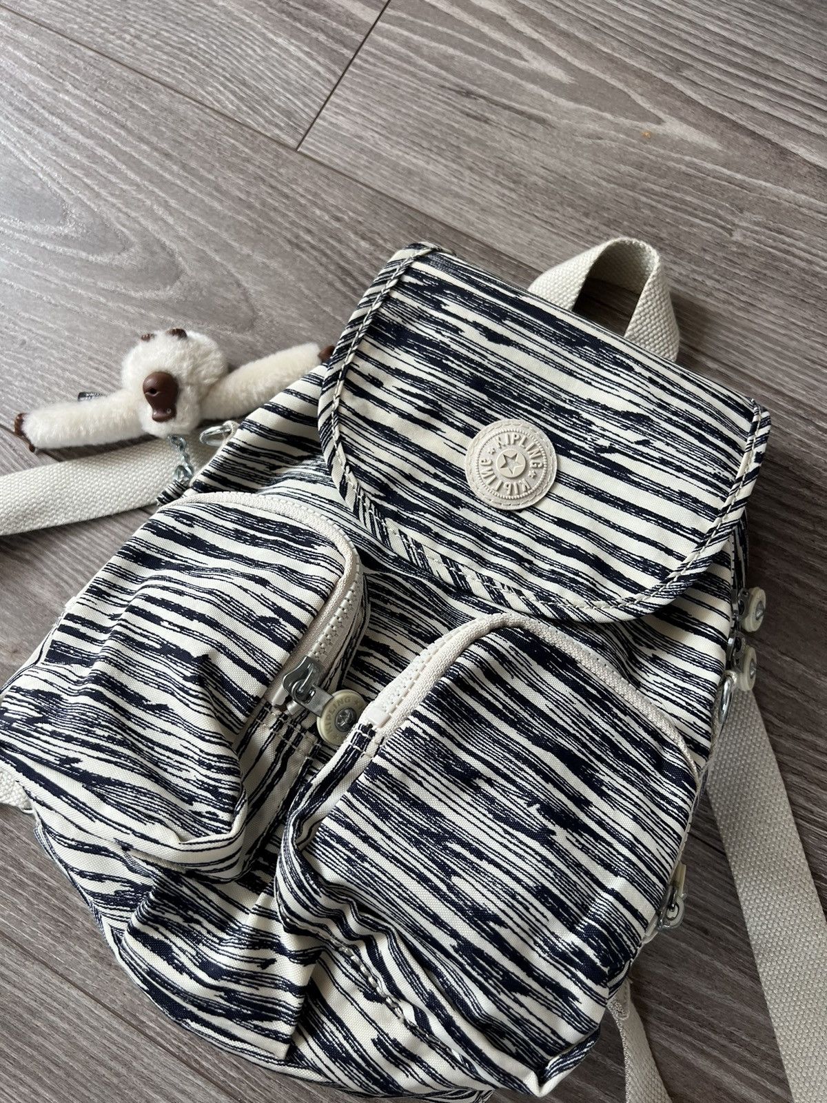 Other Vintage Kipling BackPack Valentina Monkey Rare Colourway Bag Size ONE SIZE - 6 Thumbnail