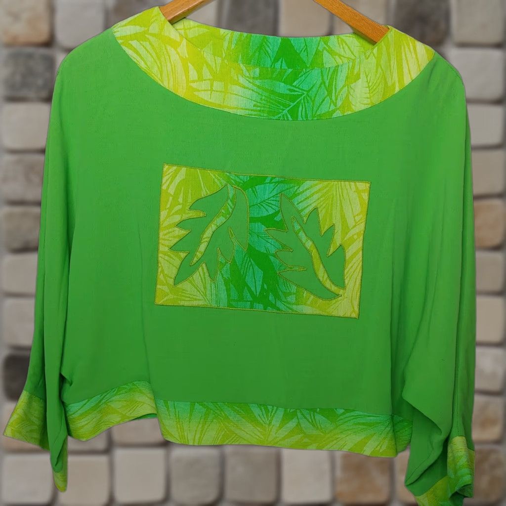 Vintage VINTAGE Helena Designer Sportswear Shirt M Green Leaves Nature Lagenlook Art to Wear Size M / US 6-8 / IT 42-44 - 1 Thumbnail