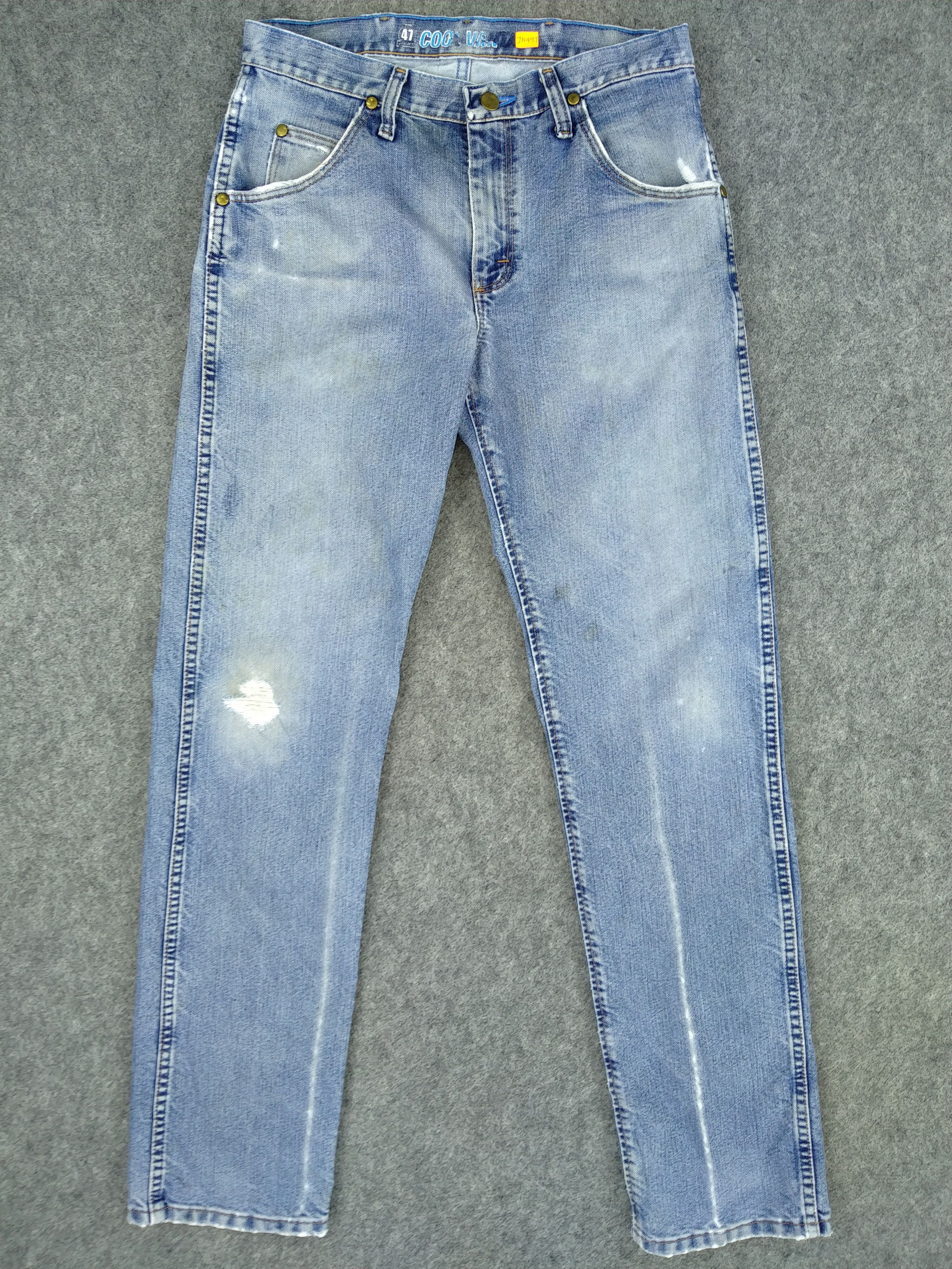 Wrangler Wrangler Distressed Denim 30 x 33 -JN497 Size US 30 / EU 46 - 1 Thumbnail