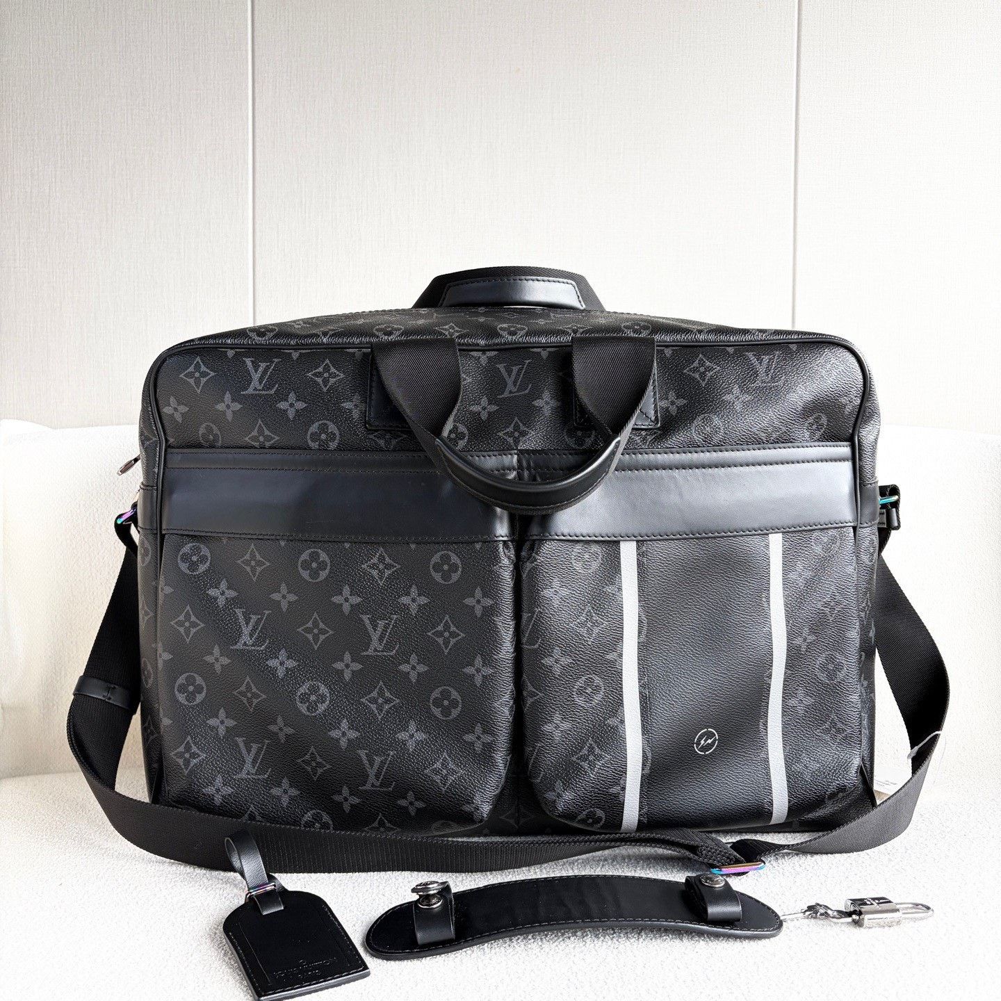 Louis Vuitton Pre-loved Bag Very good condition Size ONE SIZE - 1 Thumbnail