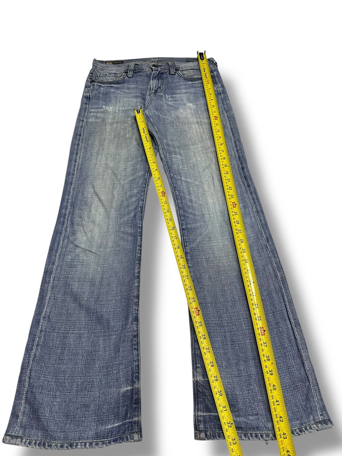 Citizens Of Humanity Citizen of Humanity Distressed Jeans Bootcut and Faded Wash Size US 32 / EU 48 - 16 Thumbnail