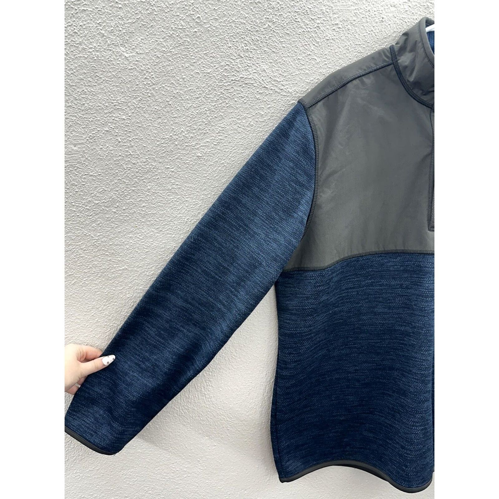 Vintage G.H Bass & Co Mens Sweater XL Blue Gray Fleece 1/4 Button Up Pullover Hoodie Size US XL / EU 56 / 4 - 3 Thumbnail