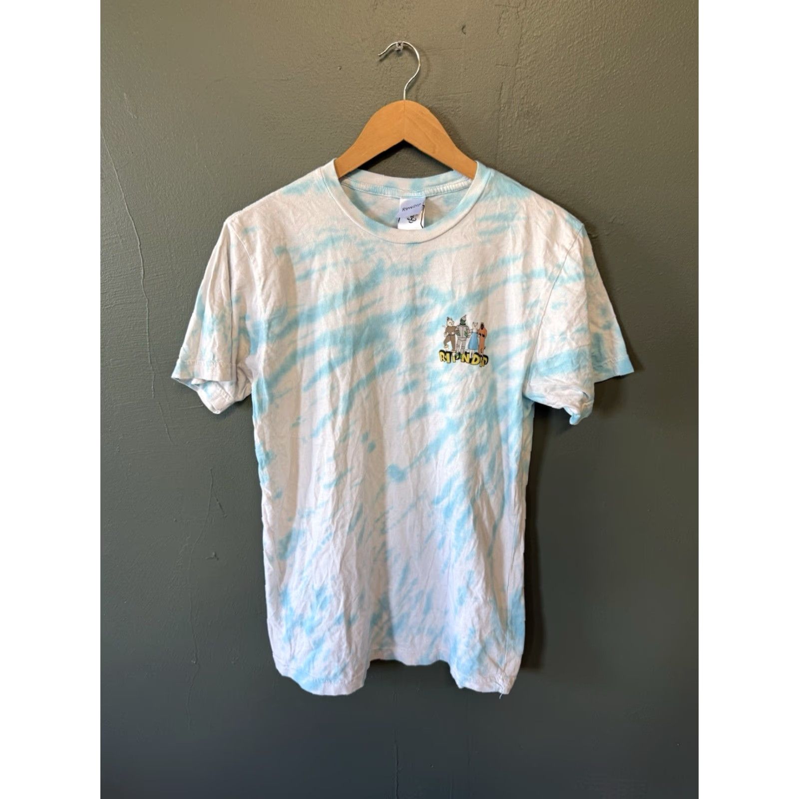RIPNDIP Rip n Dip Shirt Mens Blue Tie Dye Short Sleeve Wizard of Oz Graphic Size L Size US 33 - 2 Thumbnail