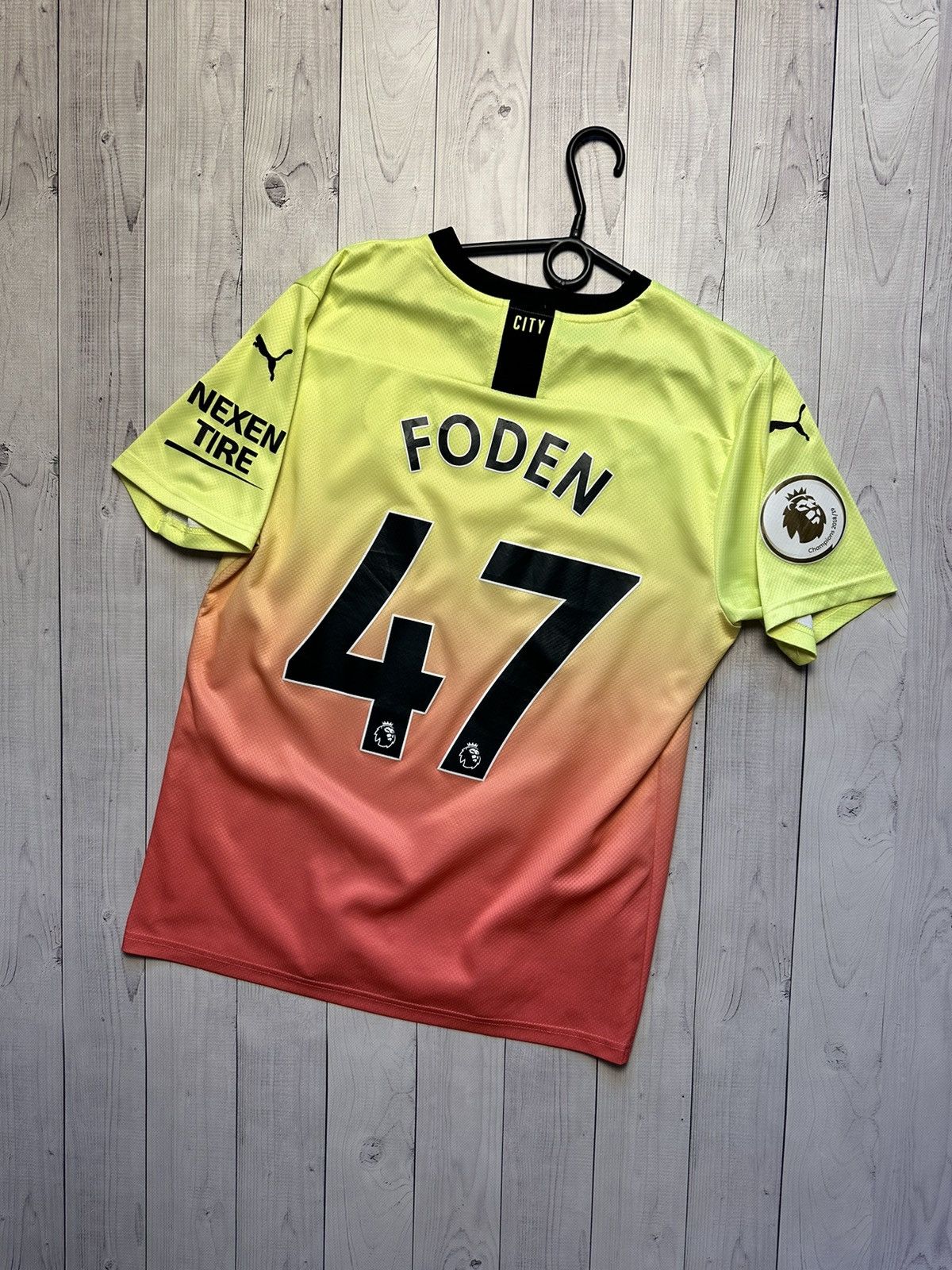 Puma Manchester City 47 Foden puma soccer jersey away rare M Size US M / EU 48-50 / 2 - 1 Thumbnail