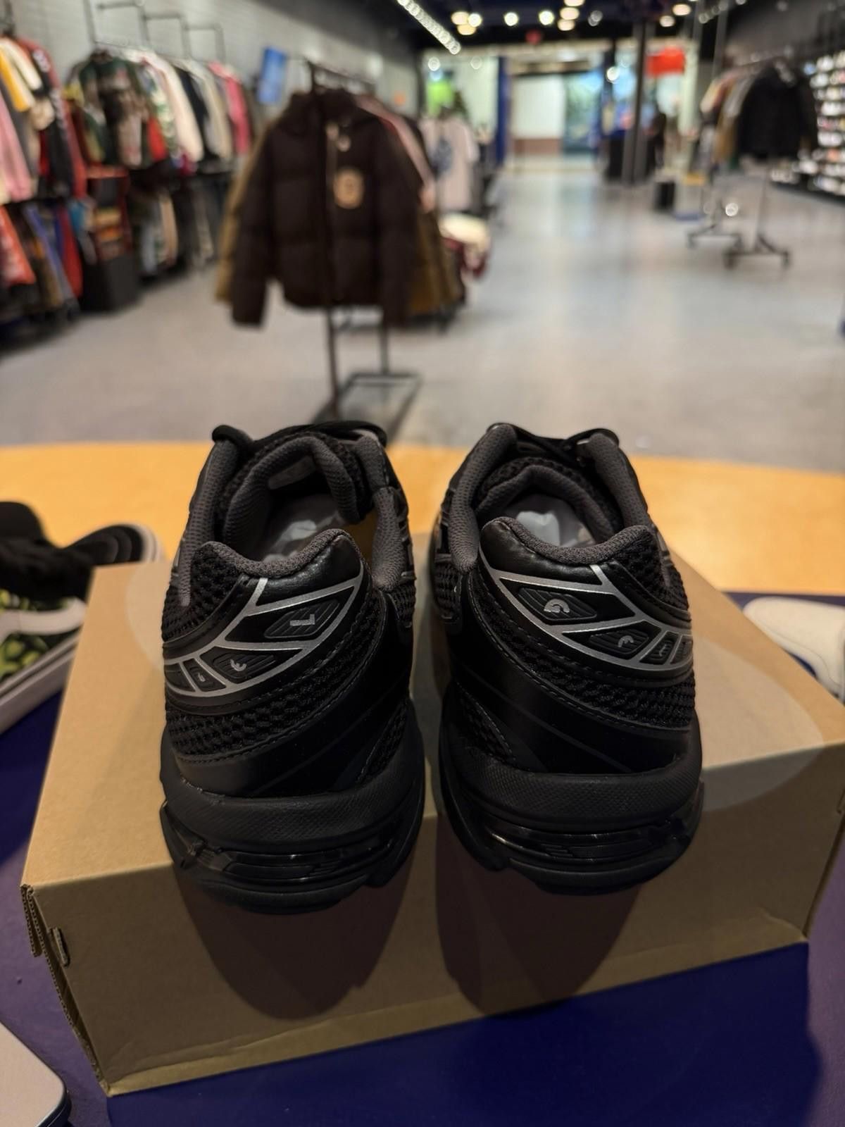 Asics ASICS Gel-1130 Black Pure Silver Men (11.5) 1201A906-001 NEW Size US 11.5 / EU 44-45 - 7 Thumbnail