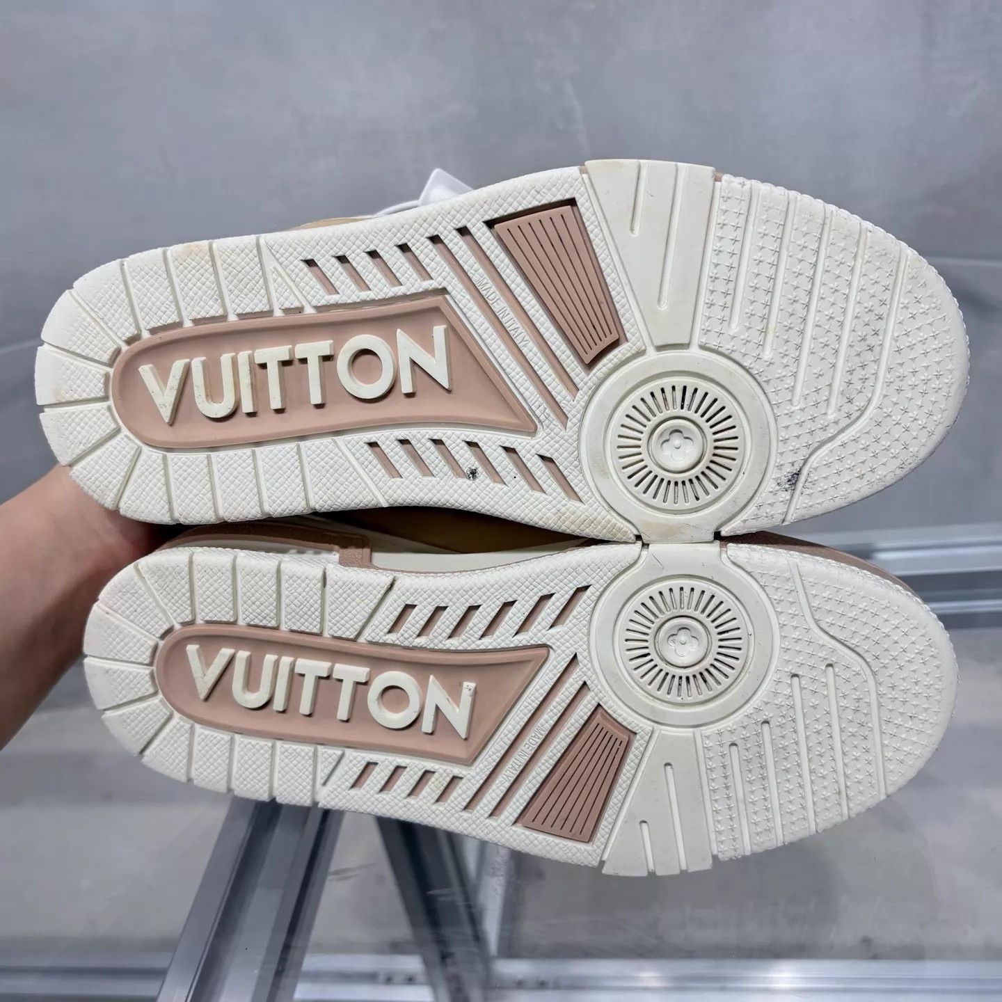 Louis Vuitton LV Trainer Pink White UK1.5 EU35.5 YH25471 Size US 5 / IT 35 - 7 Thumbnail
