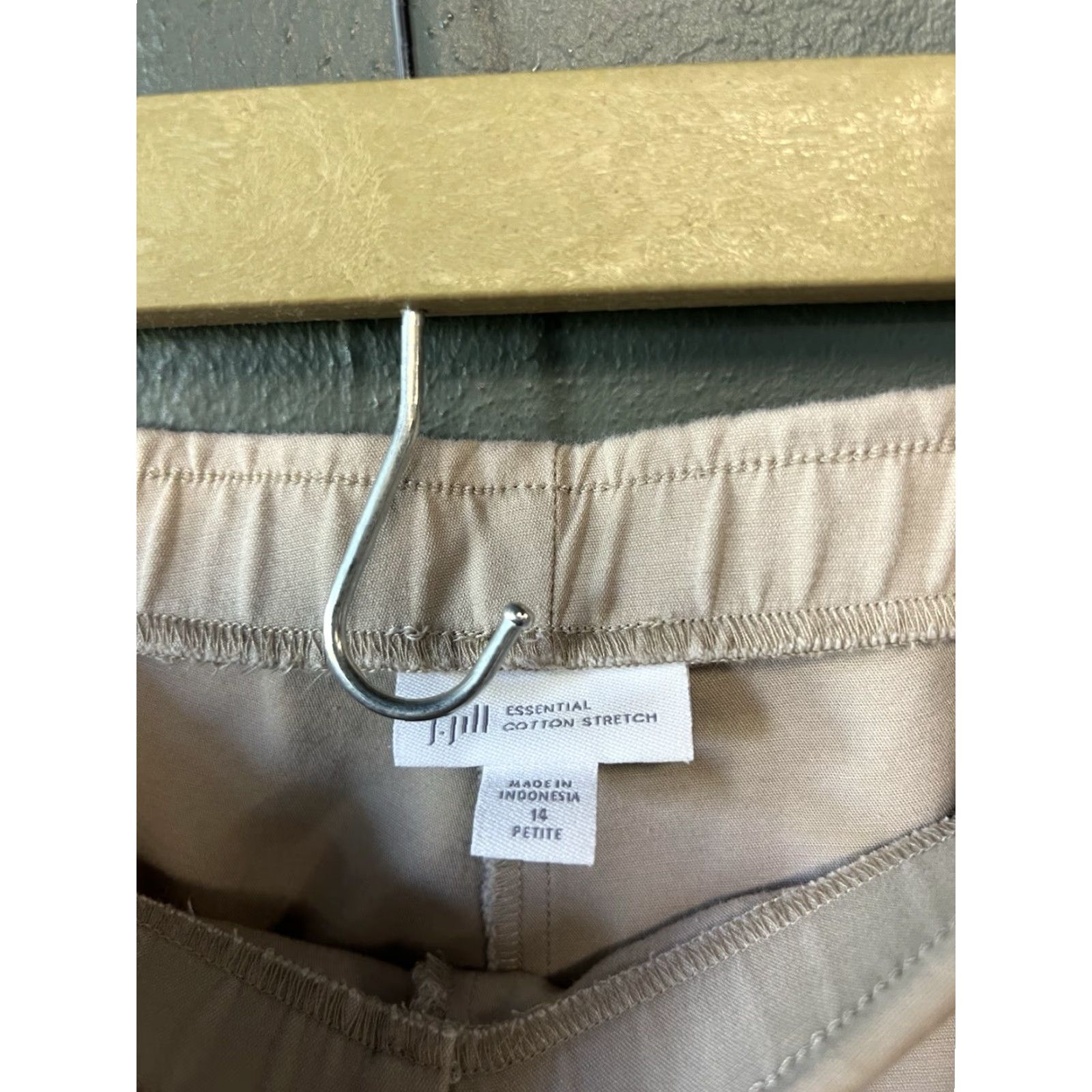 J. Jill J. Jill Womens Beige Pull On Cropped Pants Stretch Petite 14 Pants Beige Cropped 14 Petite Womens Stretch Pull On Size 36" / US 14 / IT 50 - 3 Thumbnail