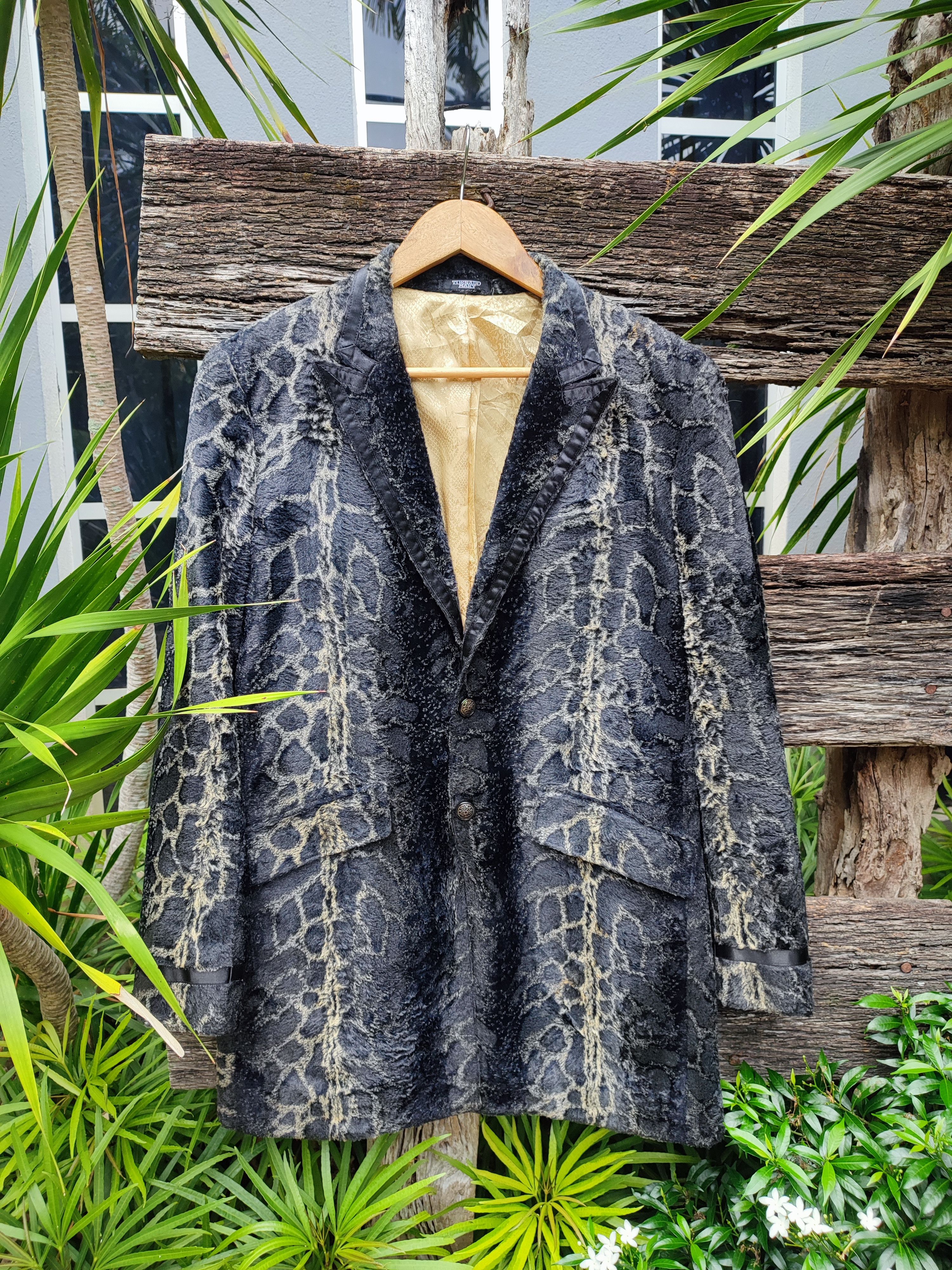 Tornado Mart Python | Grailed