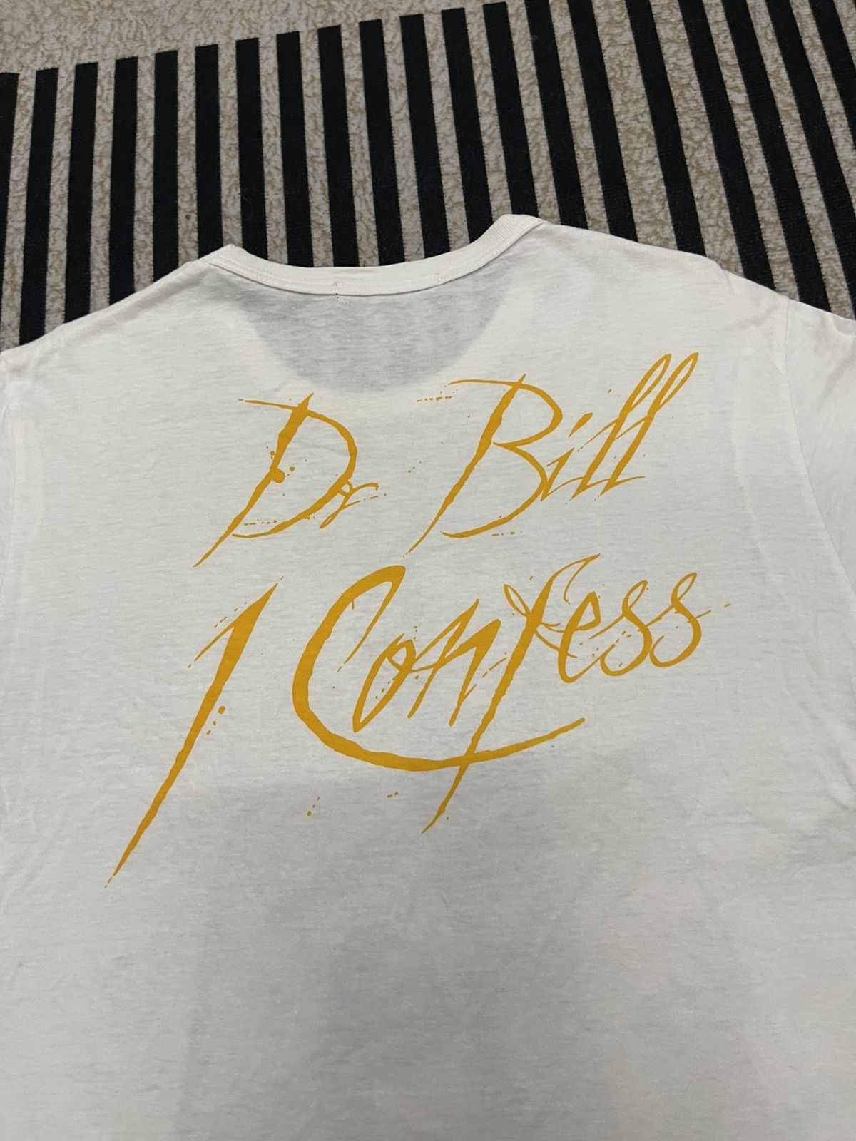 Undercover 2000s UNDERCOVER DR BILL 1 CONFESS “THREE GRAPIES” TEES Size US S / EU 44-46 / 1 - 14 Thumbnail