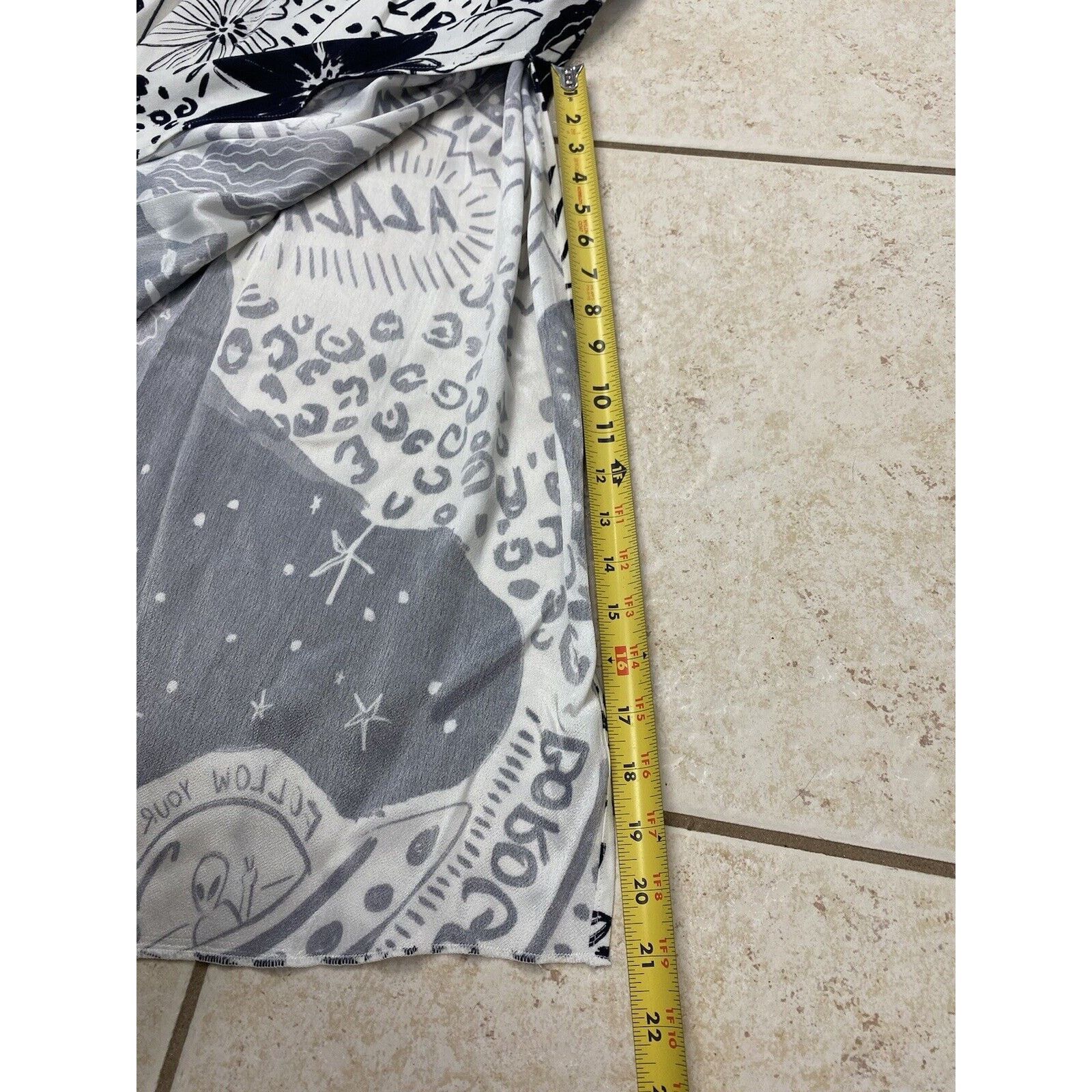 Farm Rio Farm Rio Maxi Dress V-Neck Black White Alien UFO Tropical Size S / US 4 / IT 40 - 16 Thumbnail