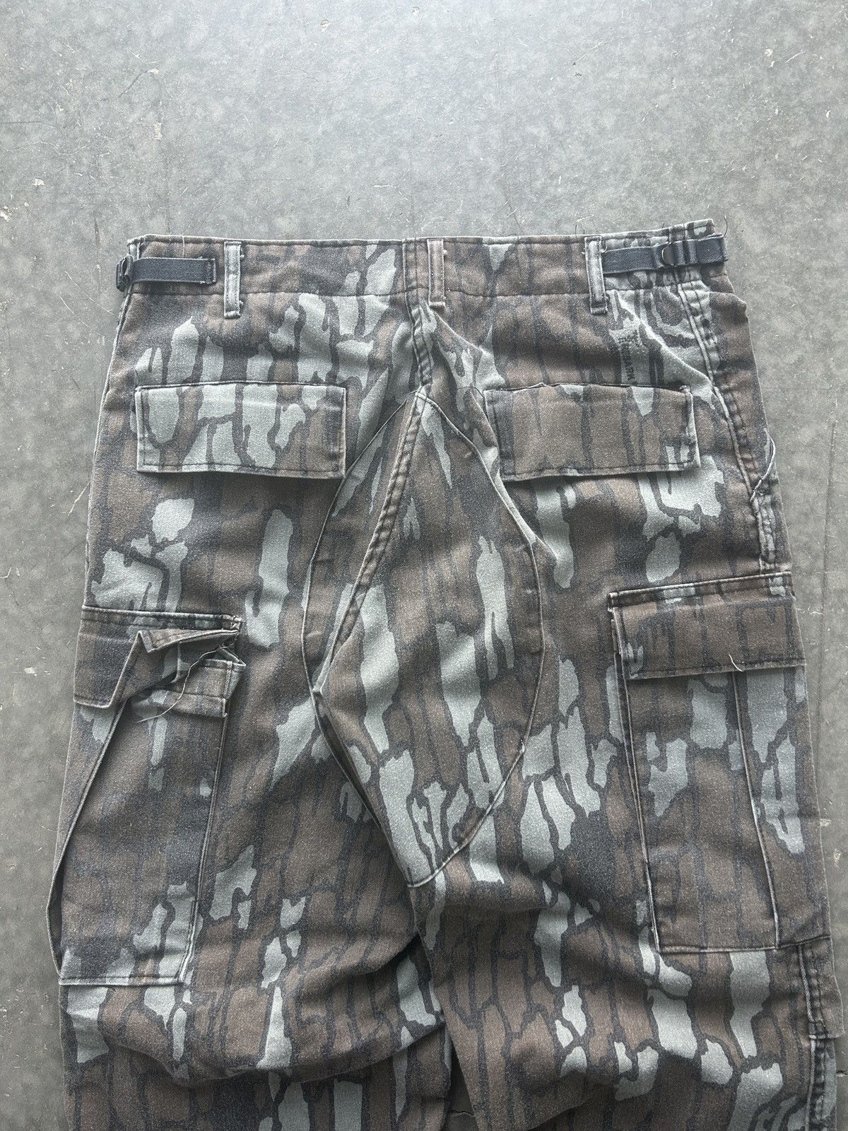 Vintage Vintage 90s Trebark Camo Cargo Pants Size US 33 - 9 Thumbnail