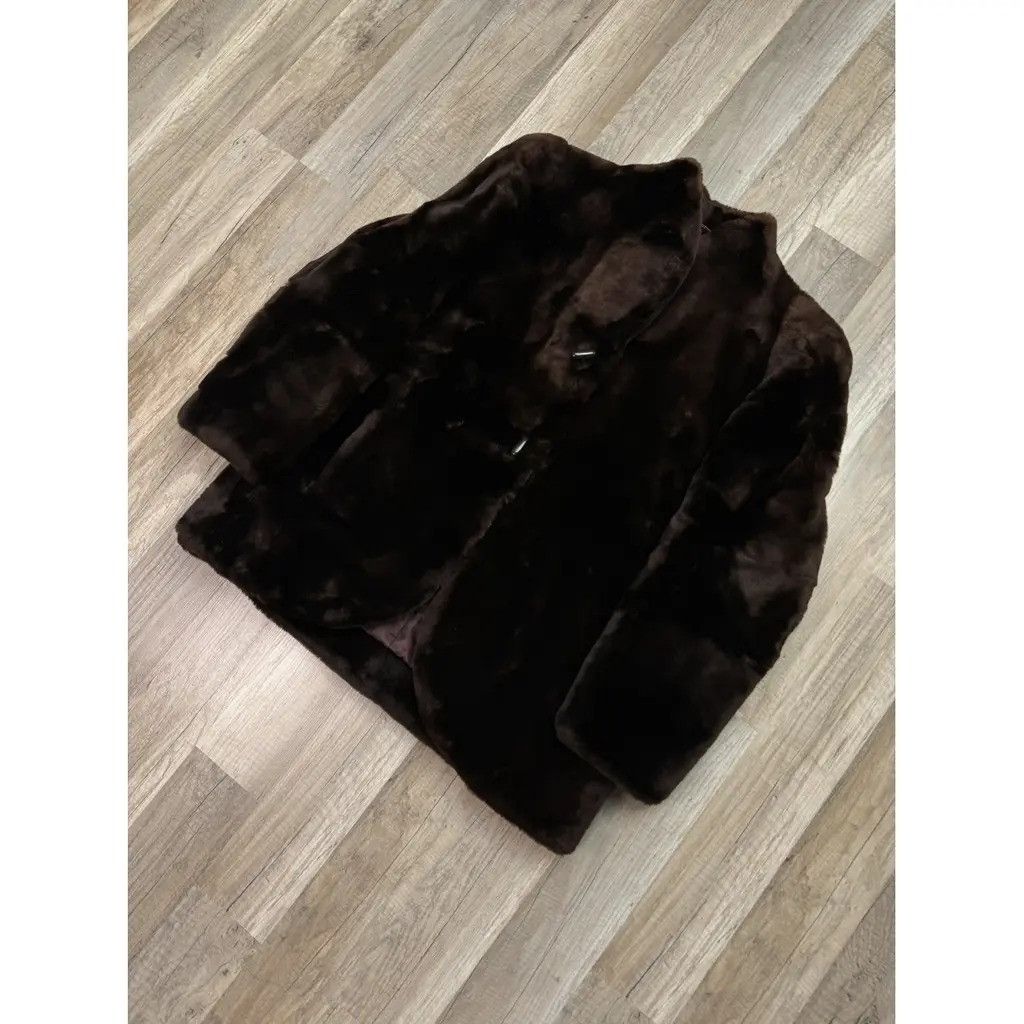 Jean-Louis Scherrer Jean Louis Scherer fur Size: fit M Size M / US 6-8 / IT 42-44 - 2 Thumbnail