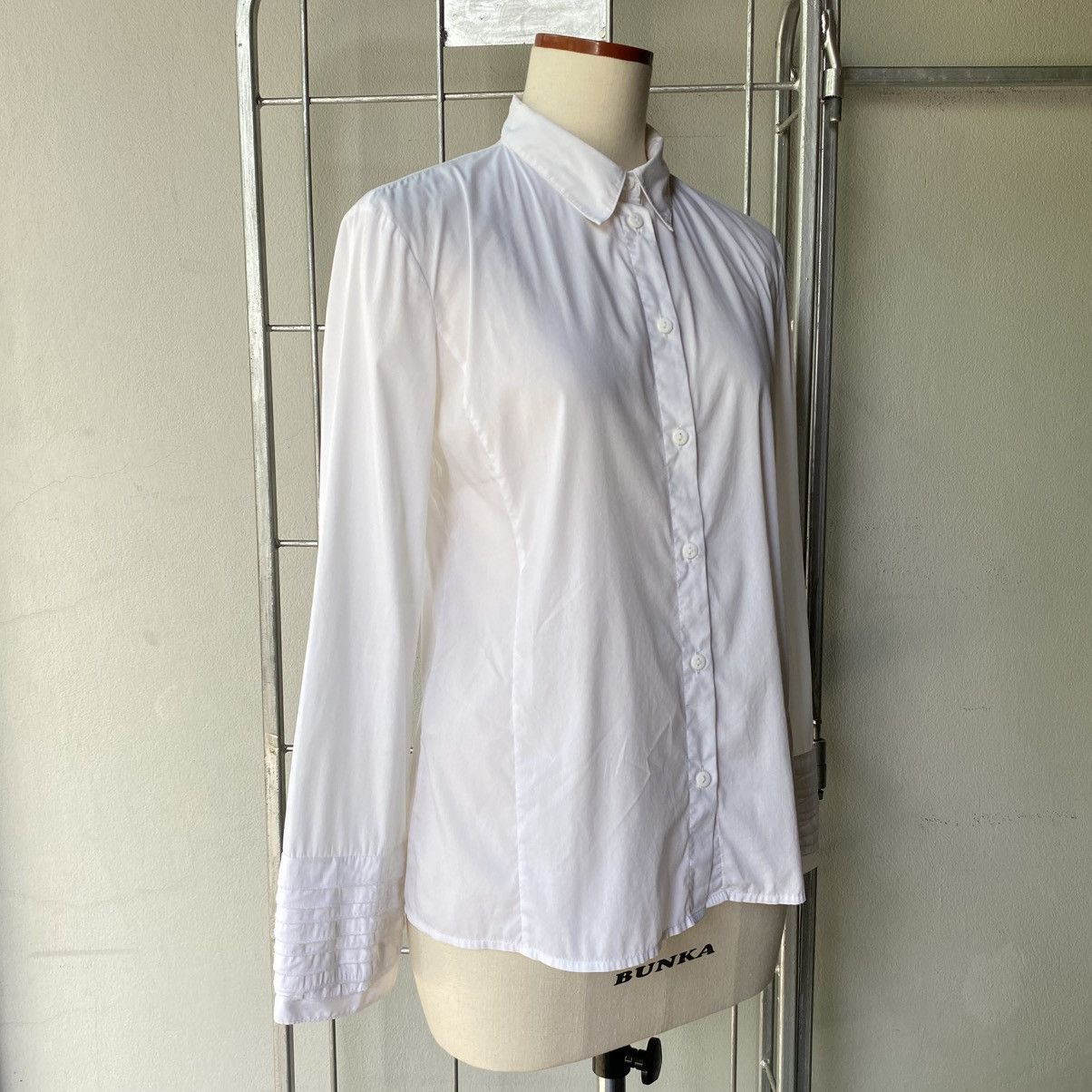 Emporio Armani EMPORIO ARMANI White Ruffle Cuff Fitted Shirt Size M / US 6-8 / IT 42-44 - 7 Thumbnail