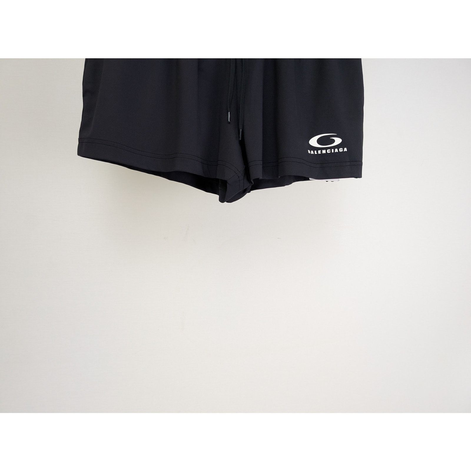 Balenciaga × Under Armour o1rshd1 Sporty Mesh Under Armour Shorts in Black Size US 32 / EU 48 - 8 Thumbnail
