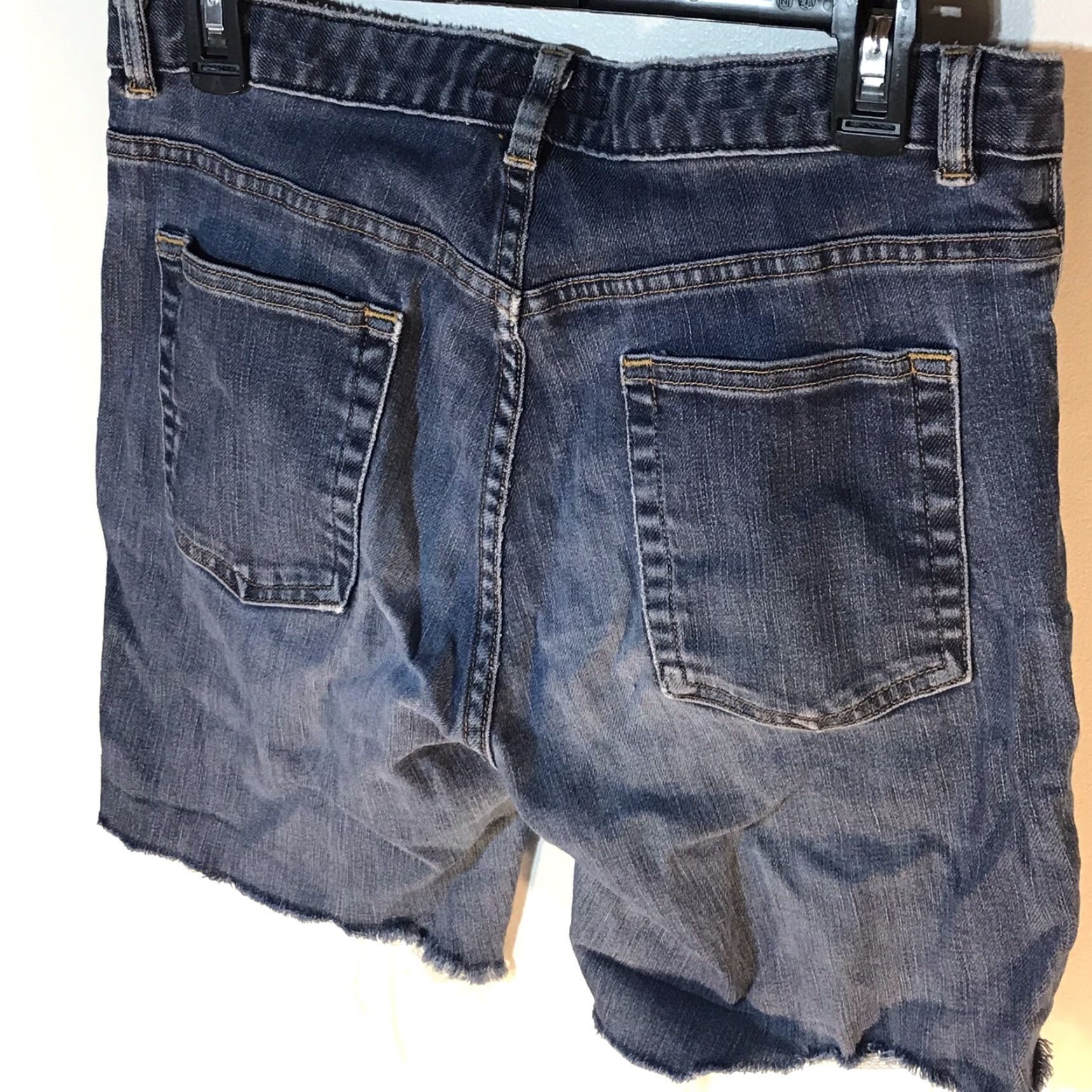 Banana Republic Banana Republic Dark Wash Cut-Off Jean Shorts Womens Size 10 Blue Denim Casual Workwear Size 32" / US 10 / IT 46 - 2 Thumbnail