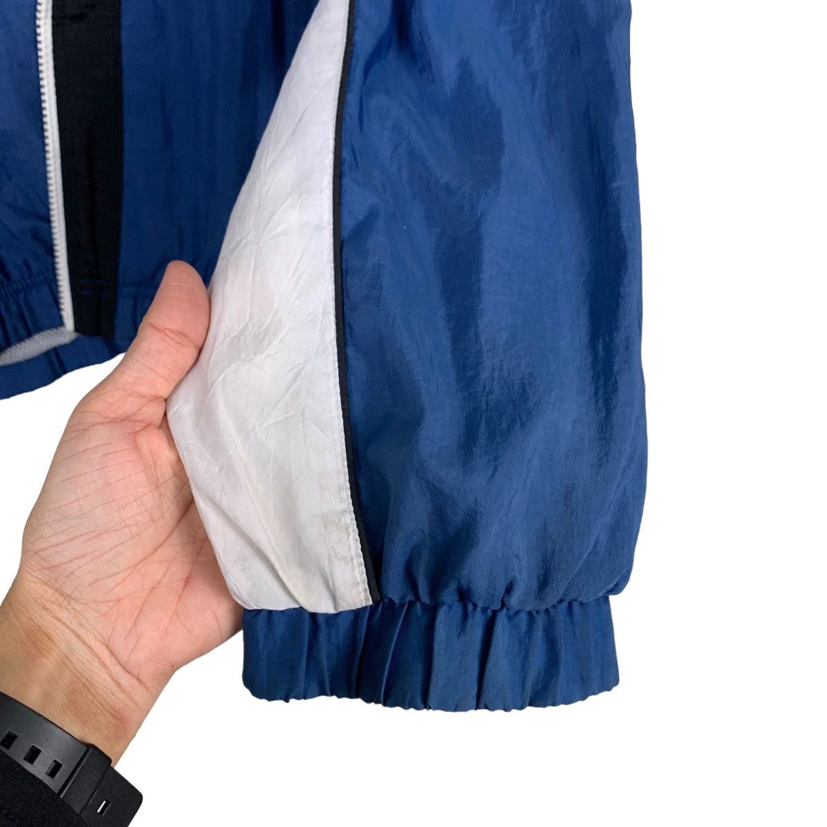 Nike Vintage 90's NIKE Big Logo Windbreaker Jacket #0242-C11 Size US M / EU 48-50 / 2 - 11 Thumbnail