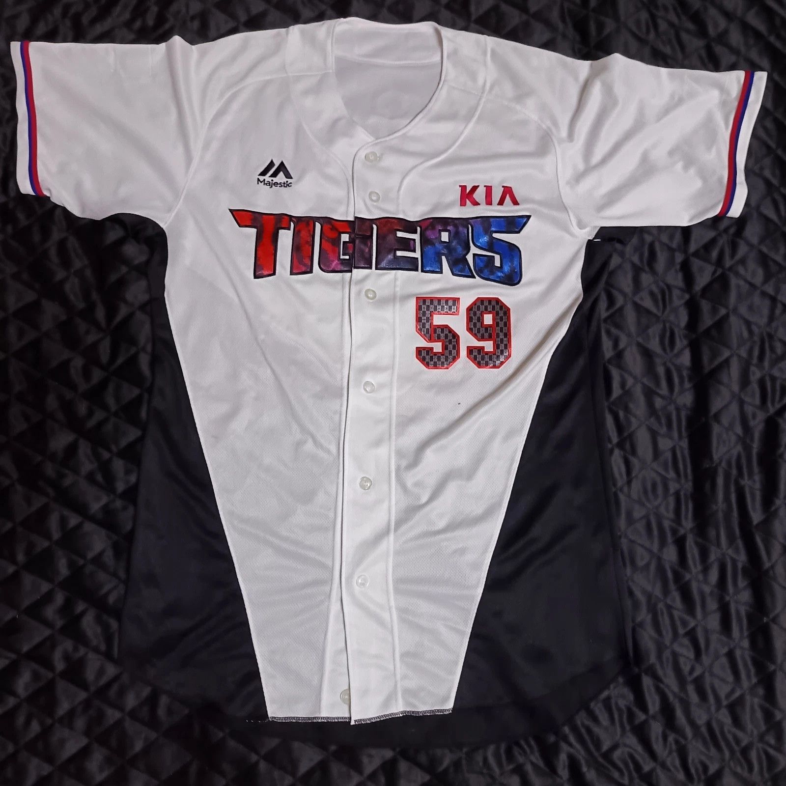 MLB Kia Tigers Kim Yoo-Shin KBO Korean Game Used Baseball Jersey Size US L / EU 52-54 / 3 - 1 Thumbnail