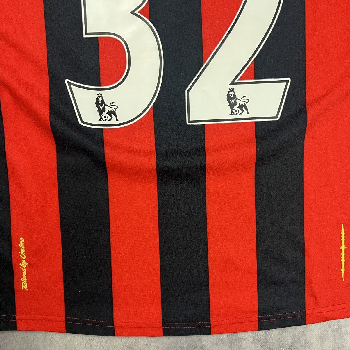 Umbro Rare! Carlos Tevez 32 Umbro Manchester City 00s Jersey Size US M / EU 48-50 / 2 - 11 Thumbnail
