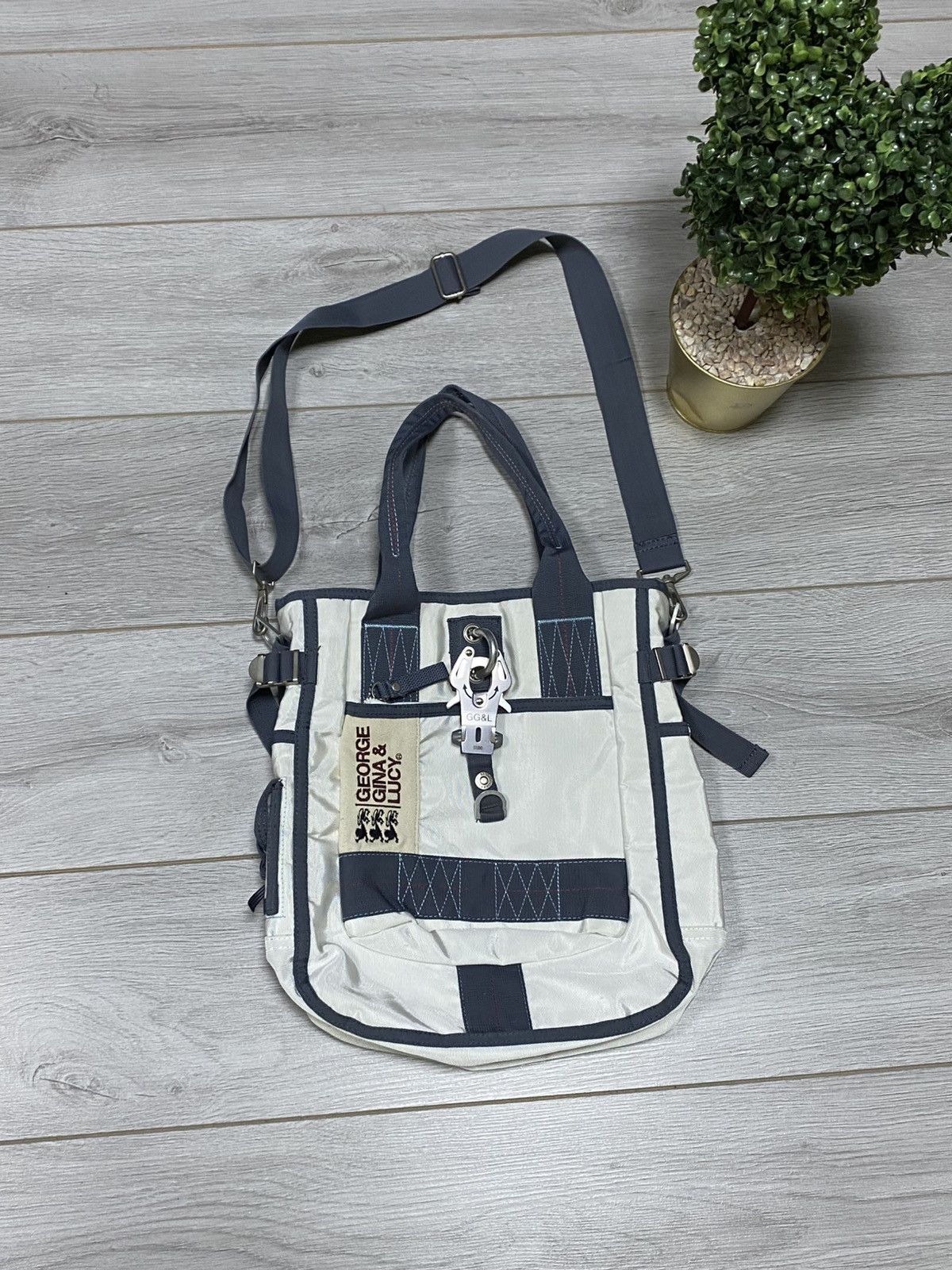 George Gina Lucy Little sushi carabiner vintage GGL bag