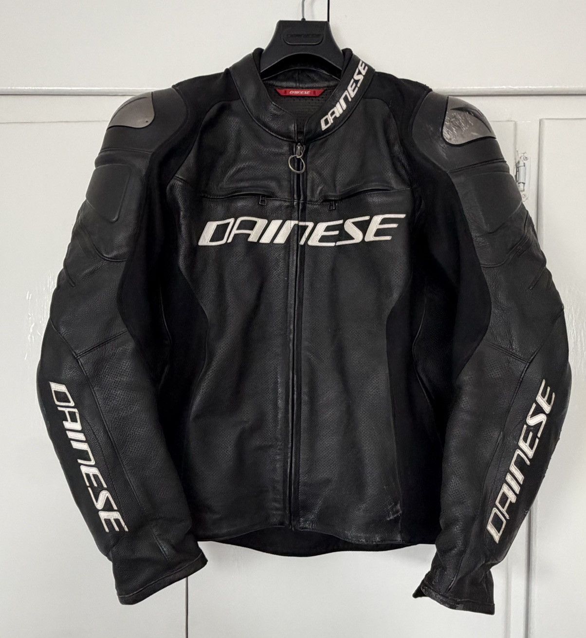 Dainese DAINESE RACING 3 D AIR MENS LEATHER SPORTS MOTORCYCLE JACKET Size US L / EU 52-54 / 3 - 1 Thumbnail