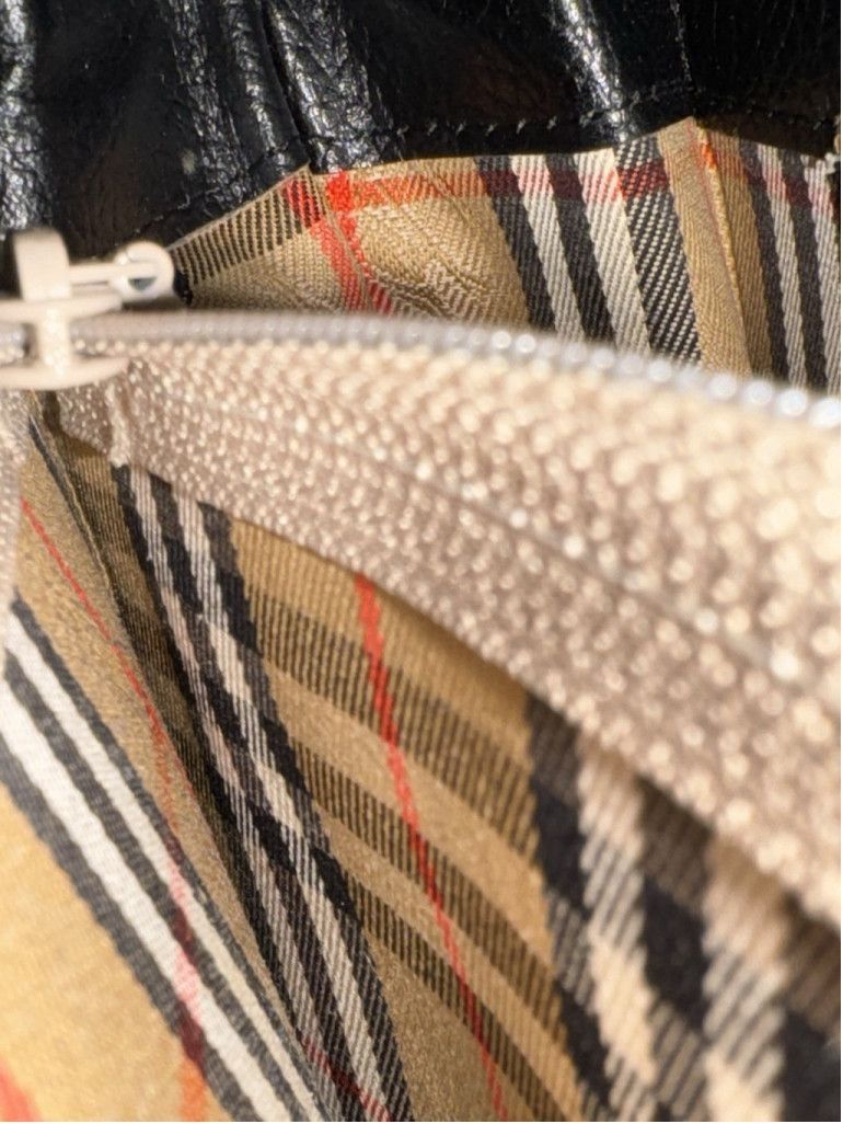 Burberry Burberry Leather Satchel Bag With Nova Check Lining Size ONE SIZE - 11 Thumbnail