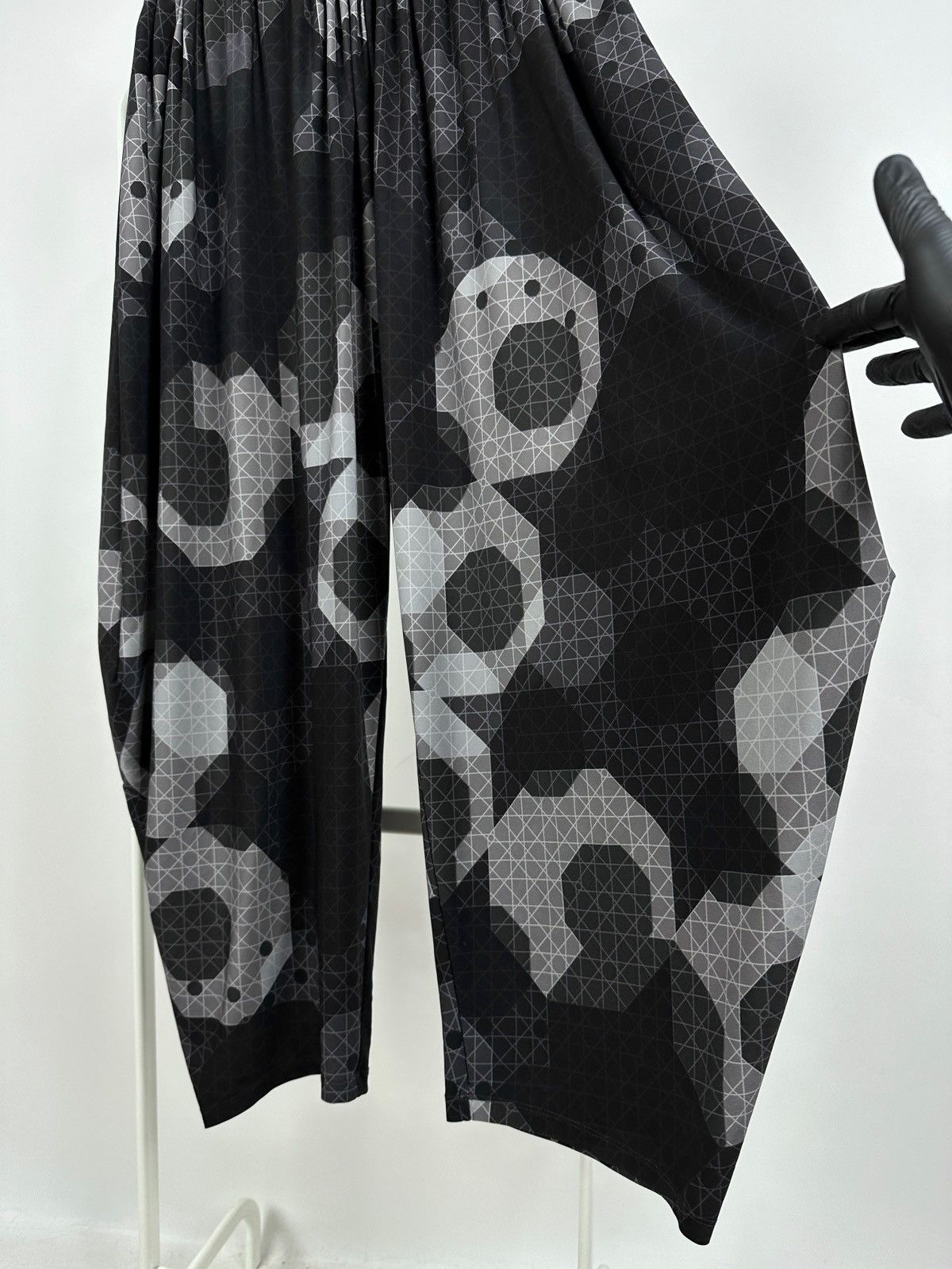 Issey Miyake Vintage Issey Miyake Geometric Pleated Pant Size US 32 / EU 48 - 10 Thumbnail