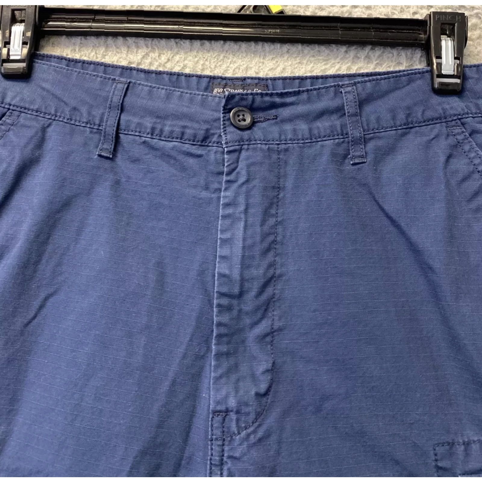 Levi's Levi's Cargo Shorts Men Size 33 Navy Blue Workwear Pockets 90s Size US 33 - 2 Thumbnail