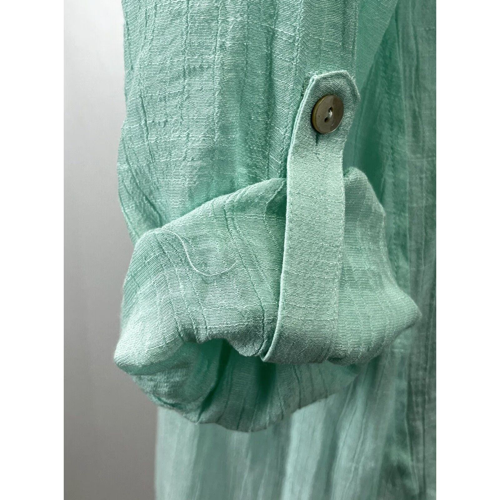 Vintage Chicos Green Crinkle Gauze Long Sleeve Button Up Shirt Women's Sz 1 Roll Tab Sleeves Size XS / US 0-2 / IT 36-38 - 6 Thumbnail