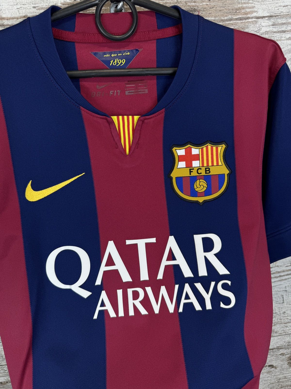 Nike Mens Nike FC Barcelona Jacky Xiao 6 T-shirt soccer jersey Size US S / EU 44-46 / 1 - 4 Thumbnail