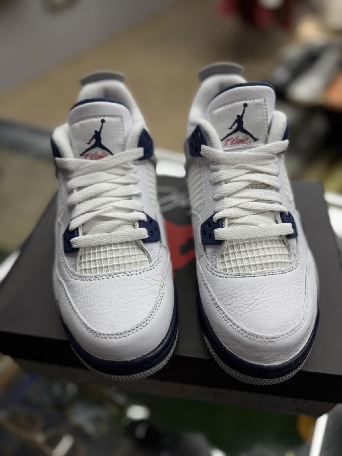 Nike Nike Air Jordan 4 Retro Midnight Navy (GS)408452-140 5Y/6.5W Size US 5 / EU 37 - 3 Thumbnail